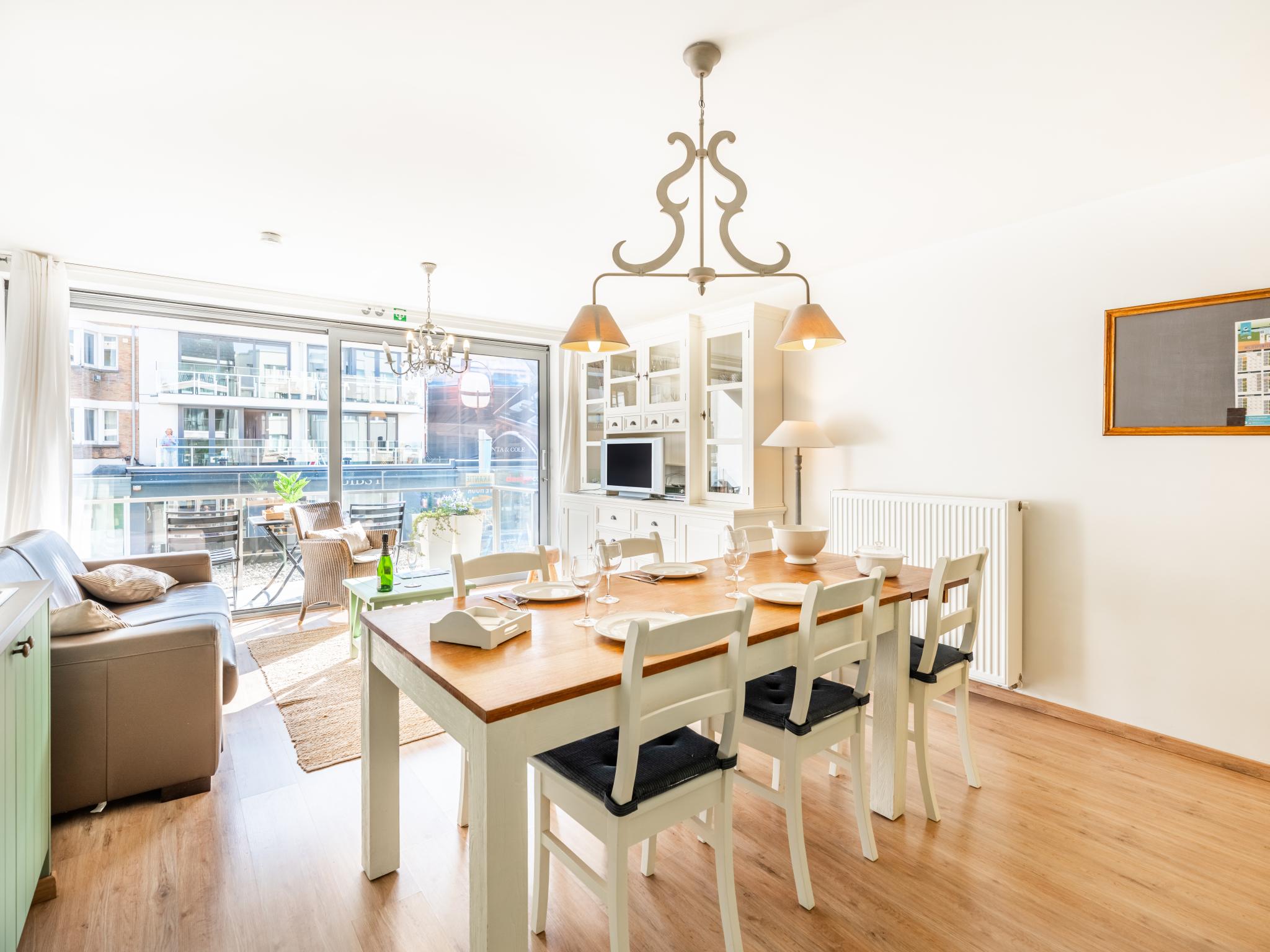 Swimming pool area at CityZen in Koksijde