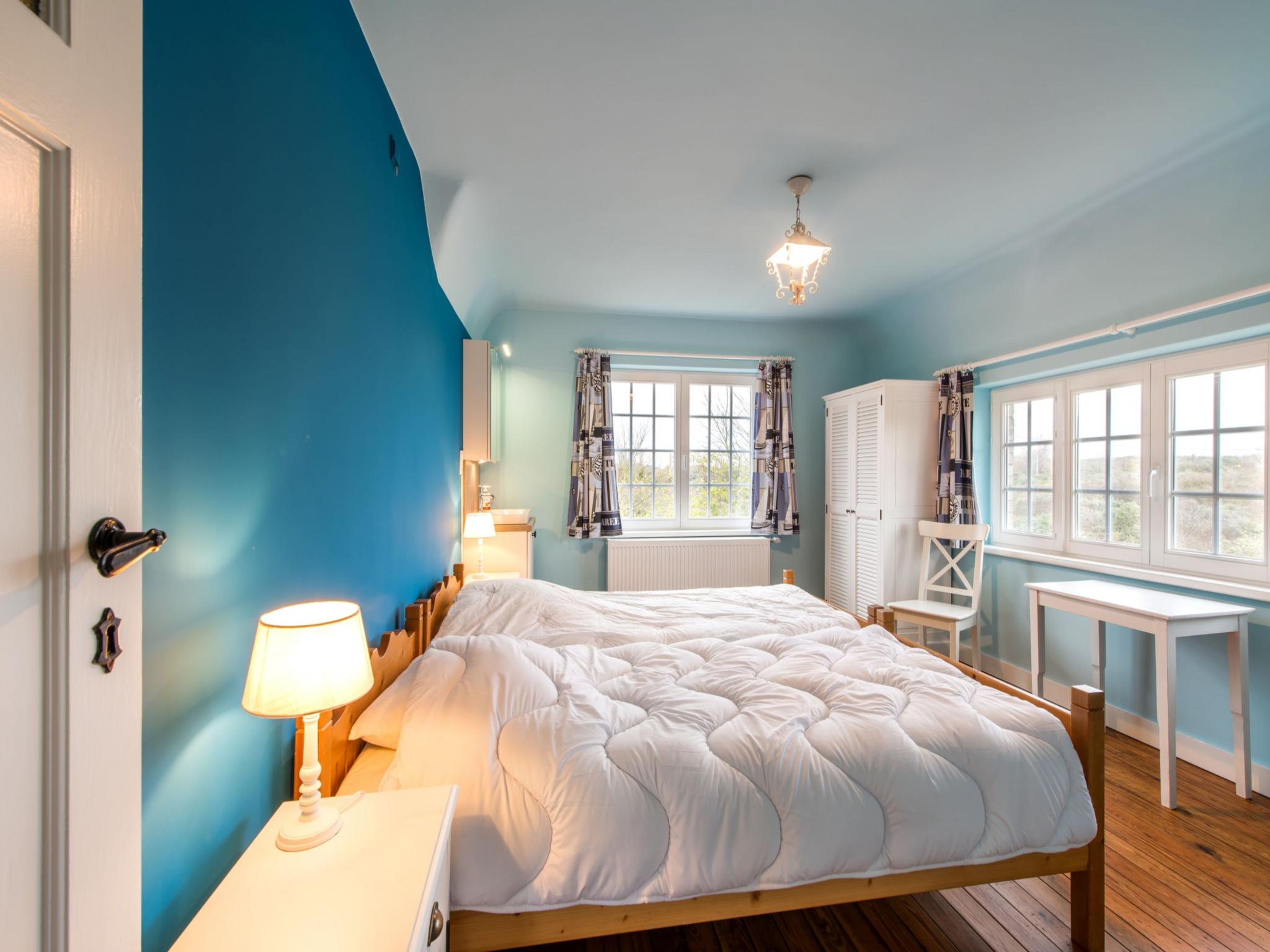 Bathroom facilities at Le Cozy in Koksijde