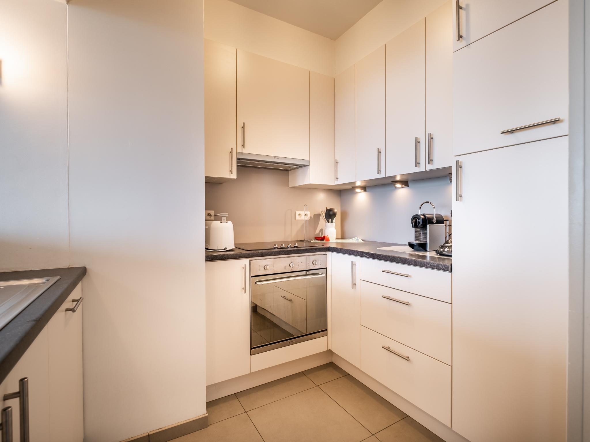 Swimming pool area at Vitelli vierde in Koksijde