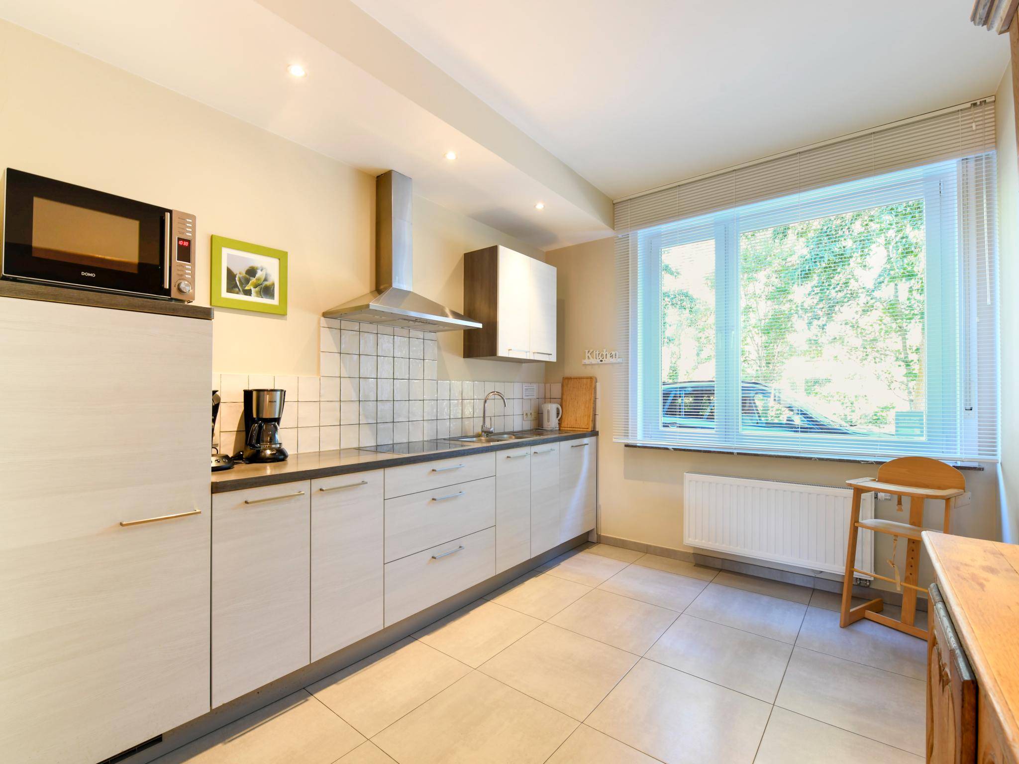 Modern kitchen at Le Weekend in Nieuwpoort