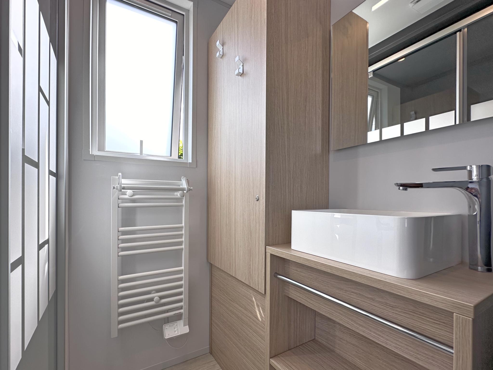 Bathroom facilities at Feriendorf Seeblick - Tiny Nr 10 in Neunburg vorm Wald