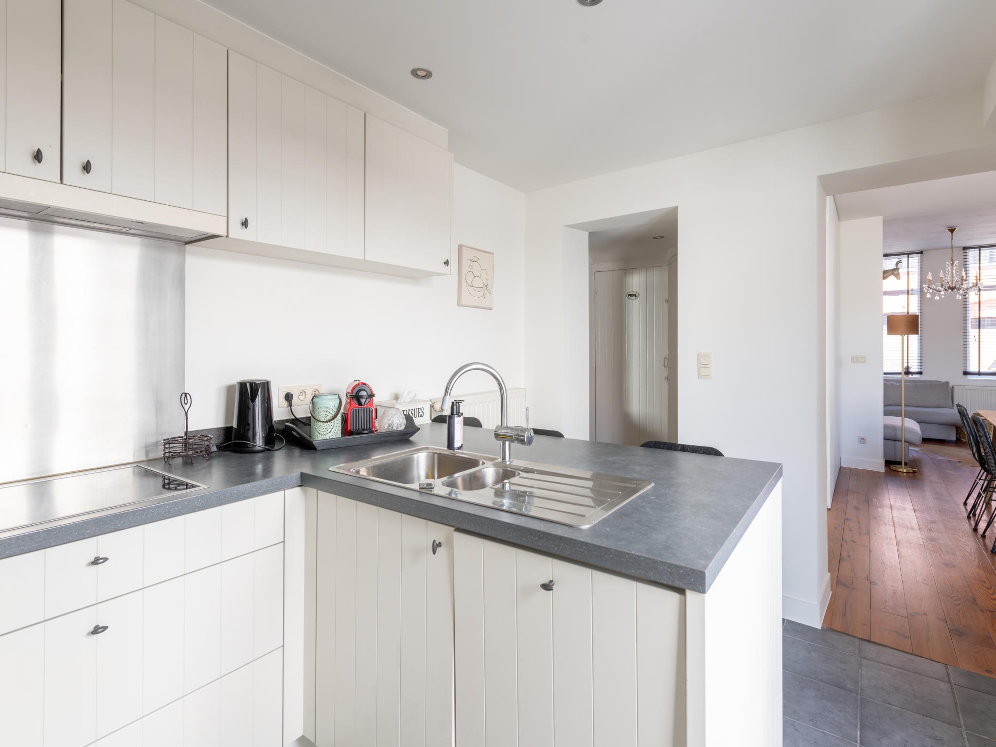 Modern kitchen at Notre Dame in Nieuwpoort
