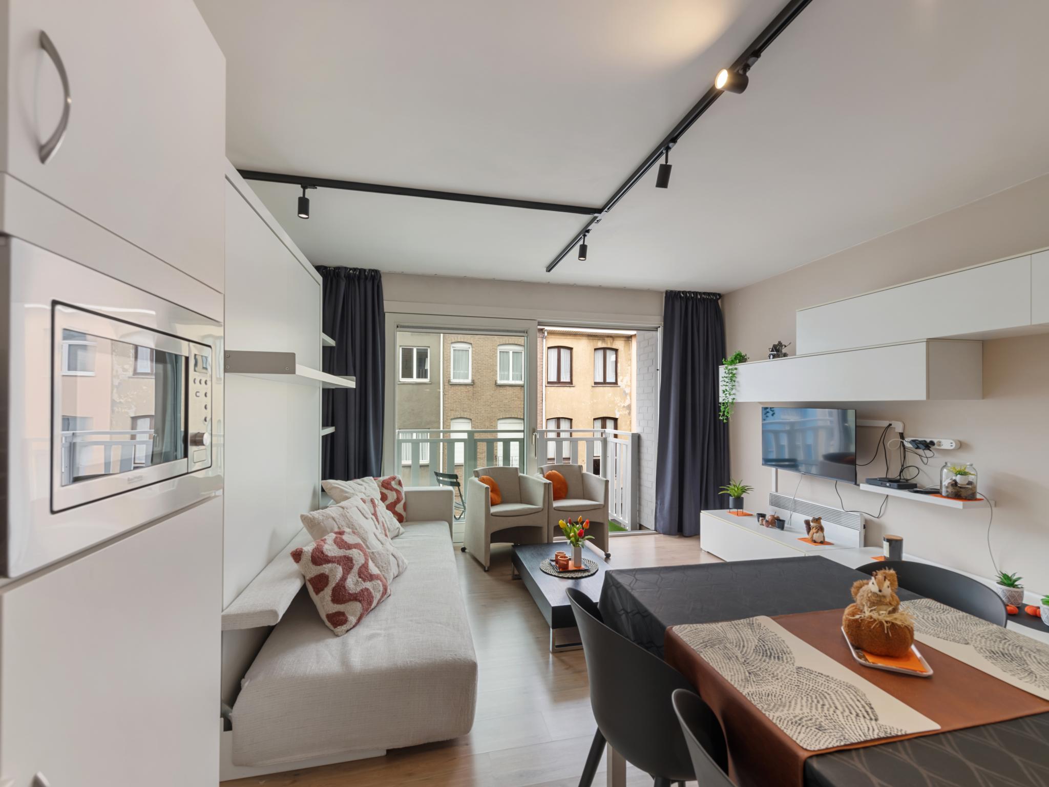 Bedroom with comfortable beds at Tranquil à Deux in De Panne