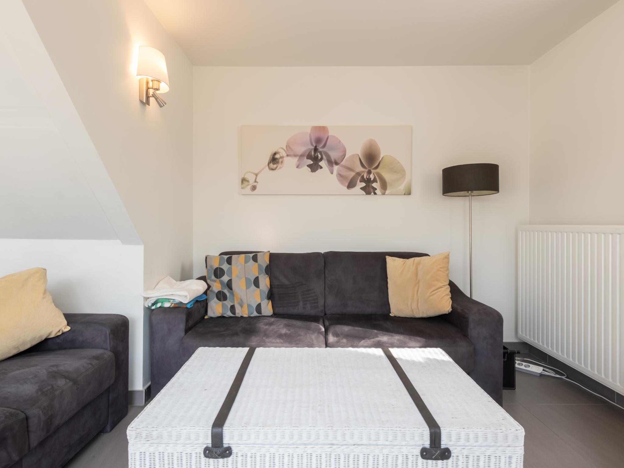 Bedroom with comfortable beds at Zee en Polder H138 in Lombardsijde