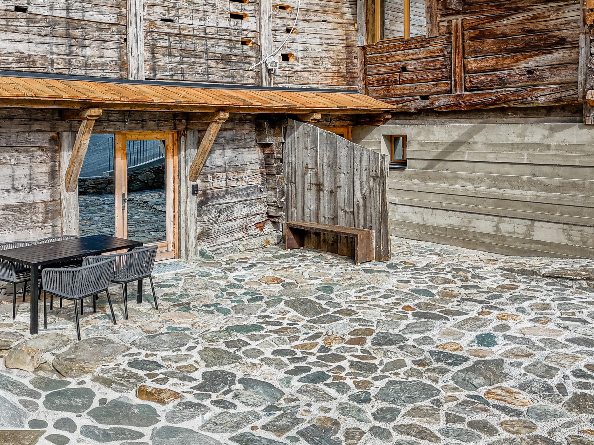 Bathroom facilities at Raneburg 4 Stallhaus in Matrei in Osttirol