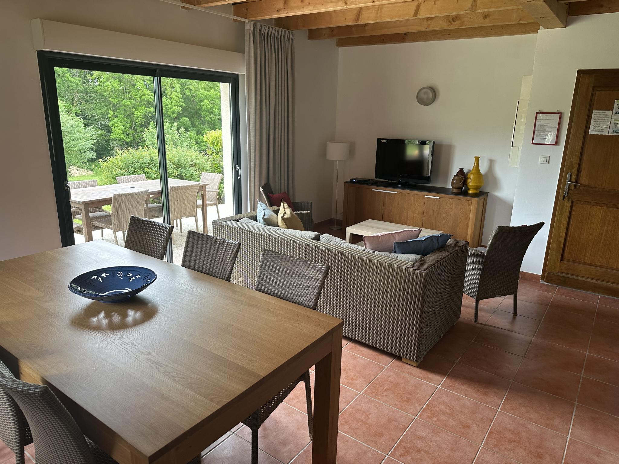 Swimming pool area at Lac Bleu nr 14 in Lacapelle Marival