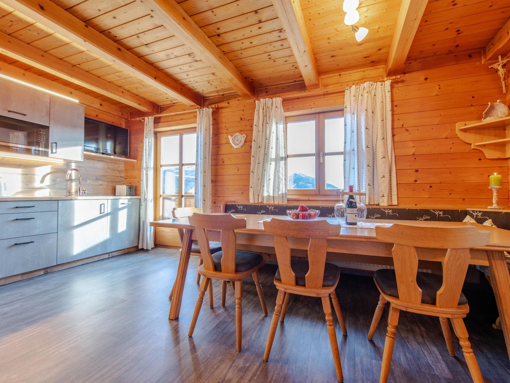 Bedroom with comfortable beds at Hühneregg in Wagrain