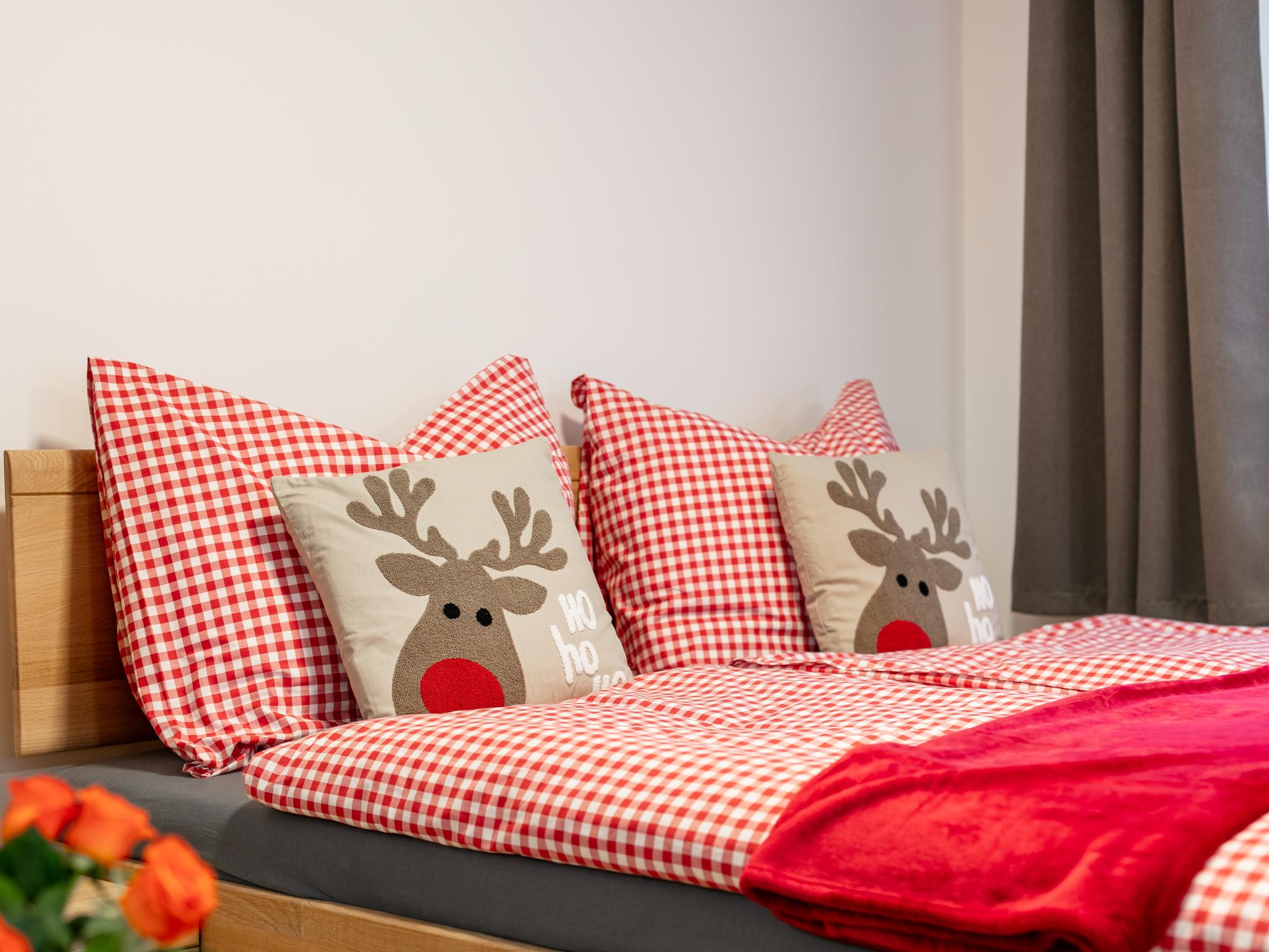 Bedroom with comfortable beds at Tennerhof Apartments Top 1 2 3 in Brixen im Thale