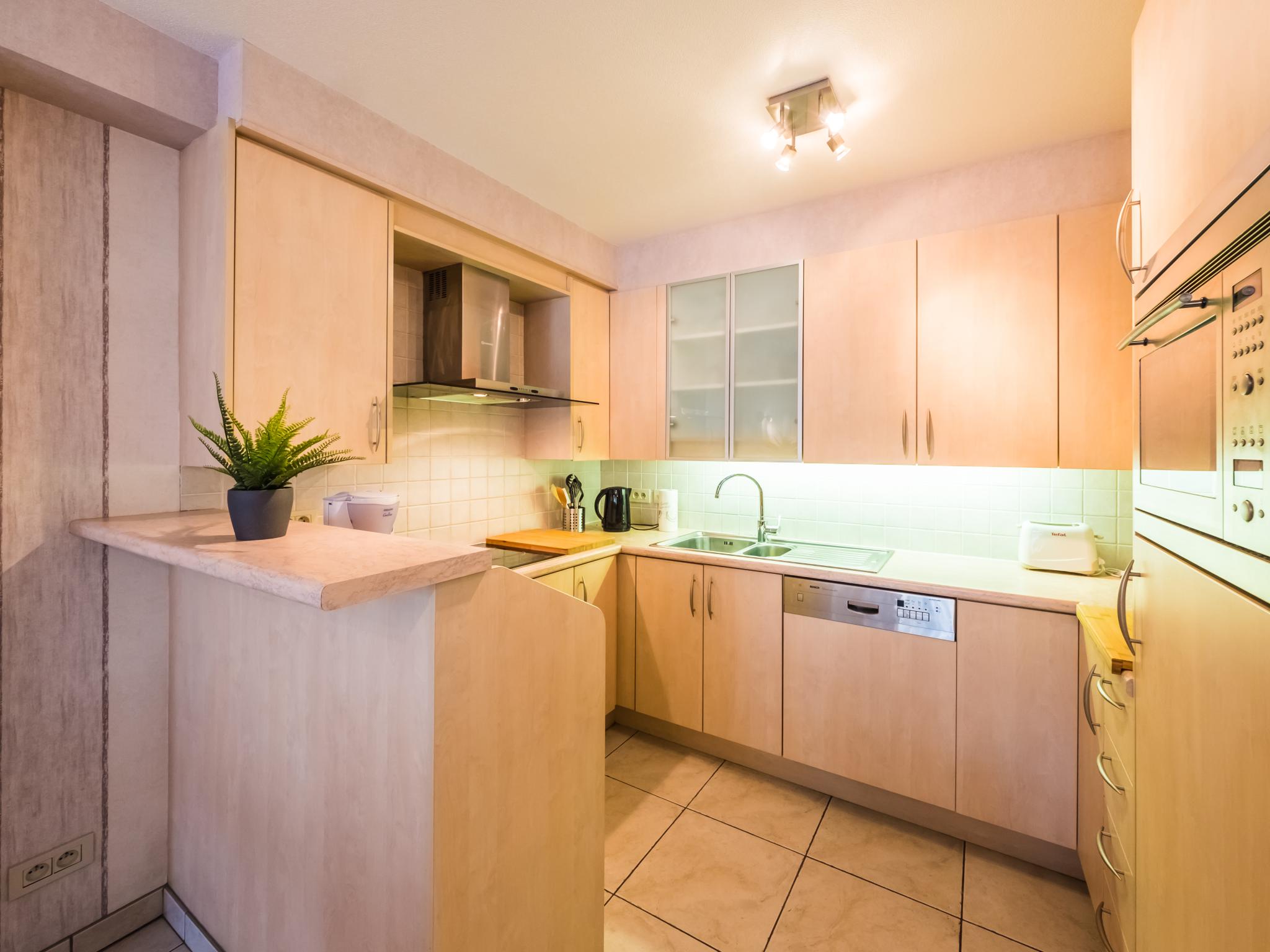 Modern kitchen at Franklin - 0101 in Middelkerke