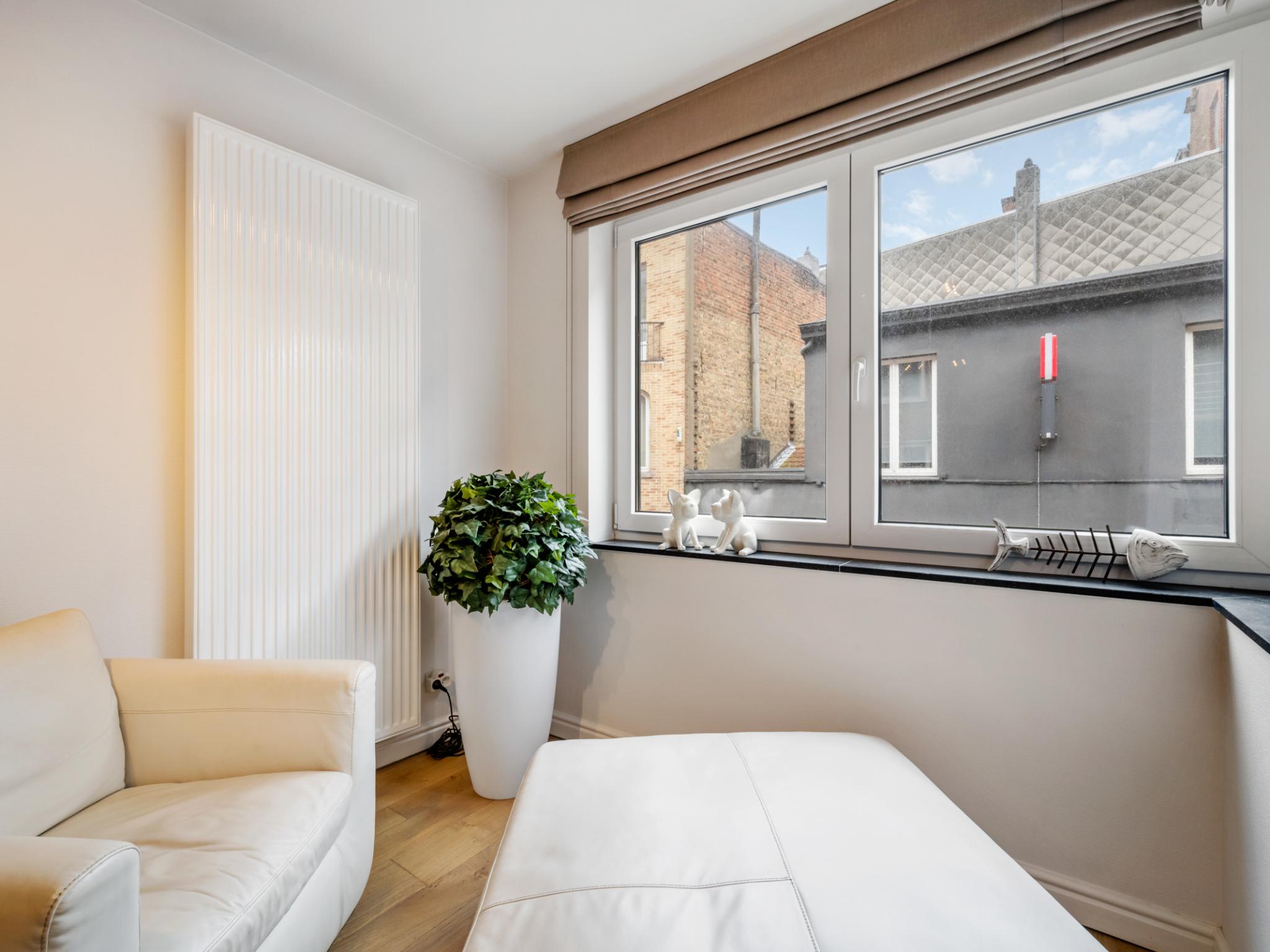 Swimming pool area at Jacob Van Maerlant - V1 + garage in Blankenberge