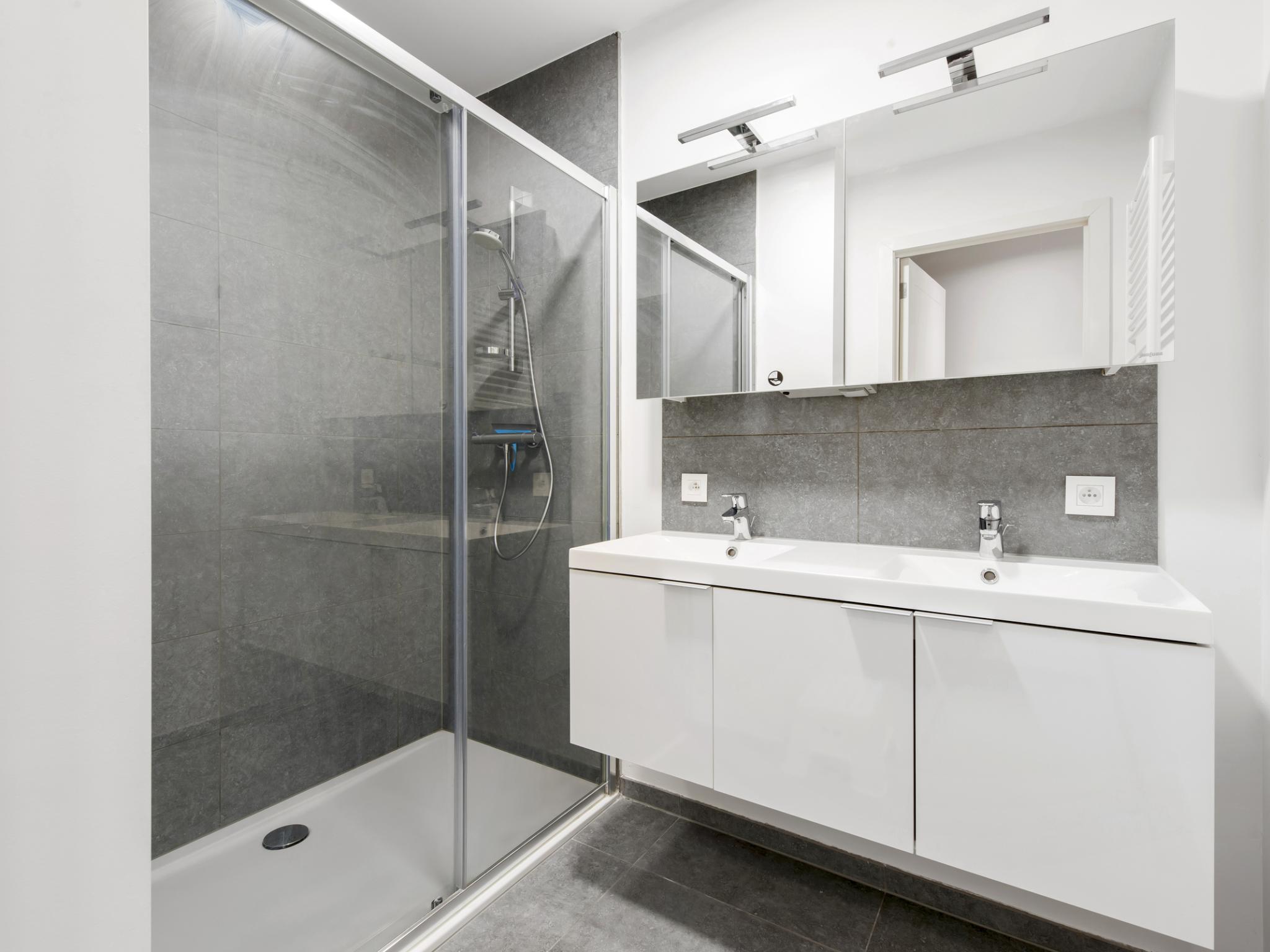 Swimming pool area at Zenith - 0105 in Blankenberge