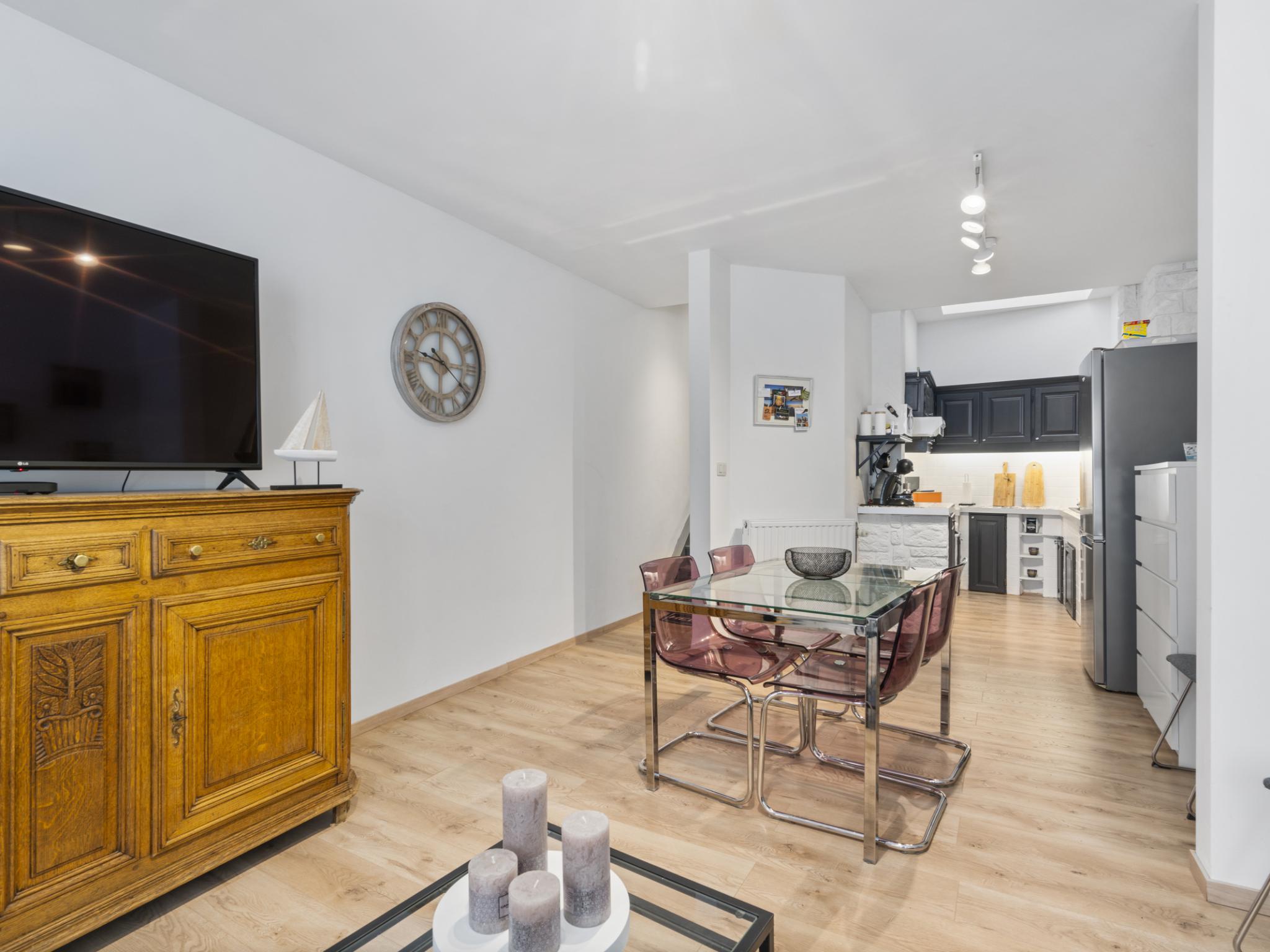 Bedroom with comfortable beds at Badersstraat 3 - Vakantiewoning 3 in Blankenberge