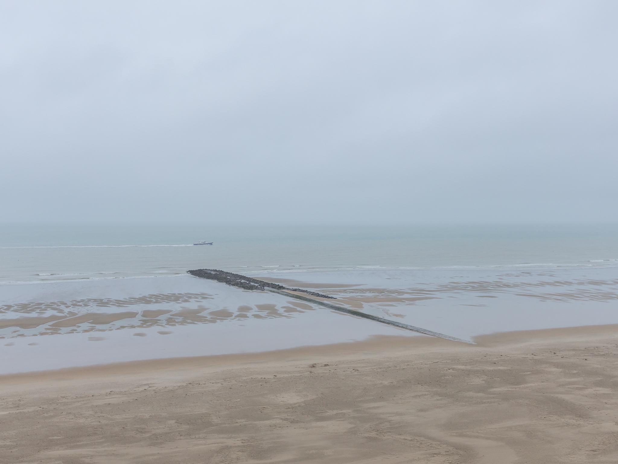 Swimming pool area at Sydney - 0605 in Middelkerke