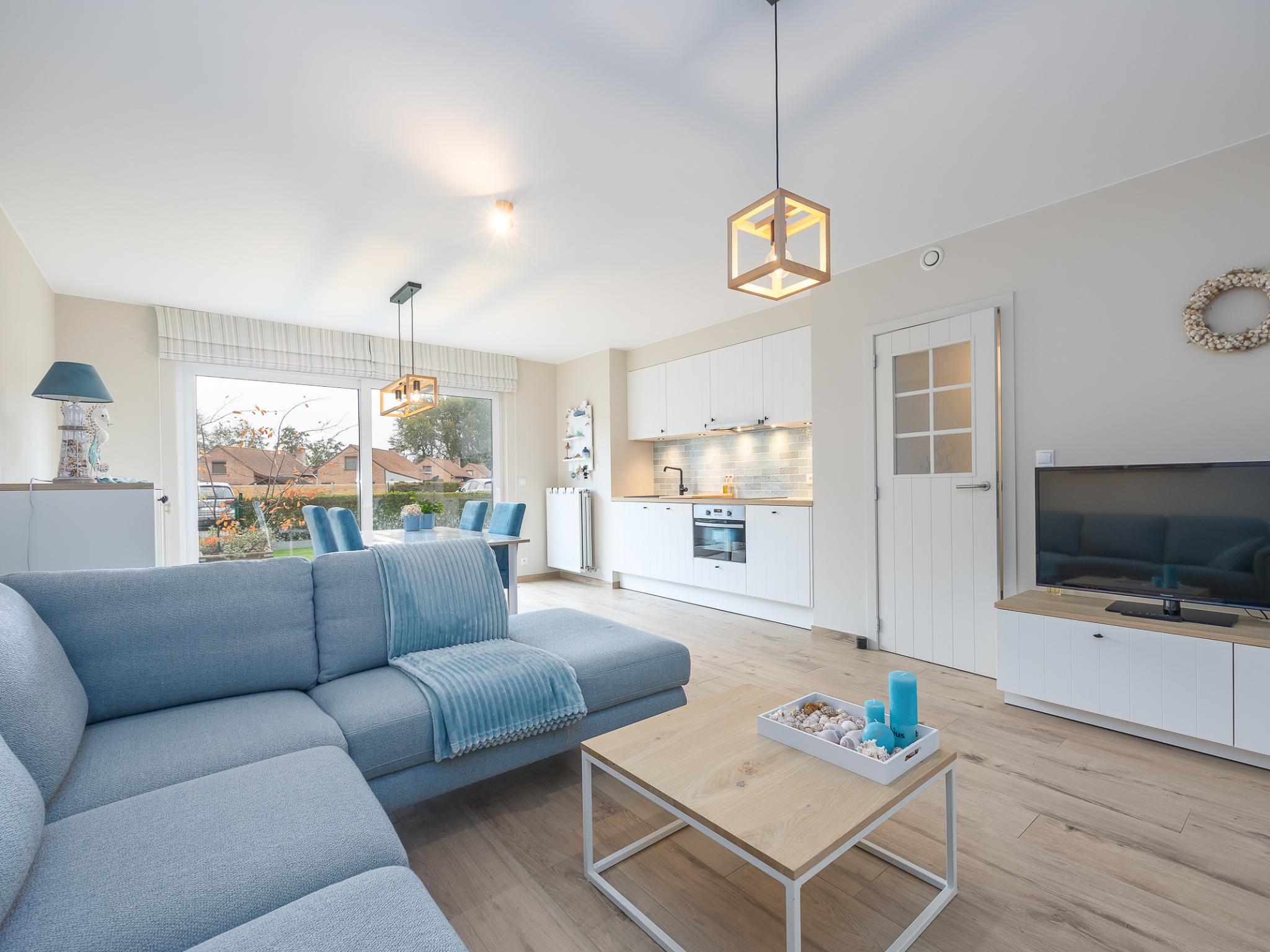 Lotus - 0003 + park. 3.