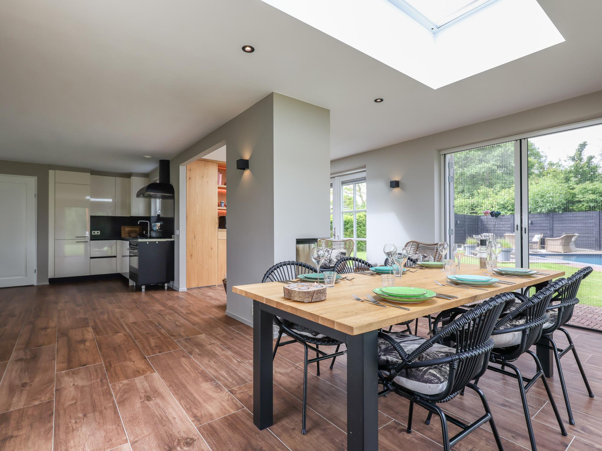 Living area at Zeeuwse Polderlodge in Wissenkerke