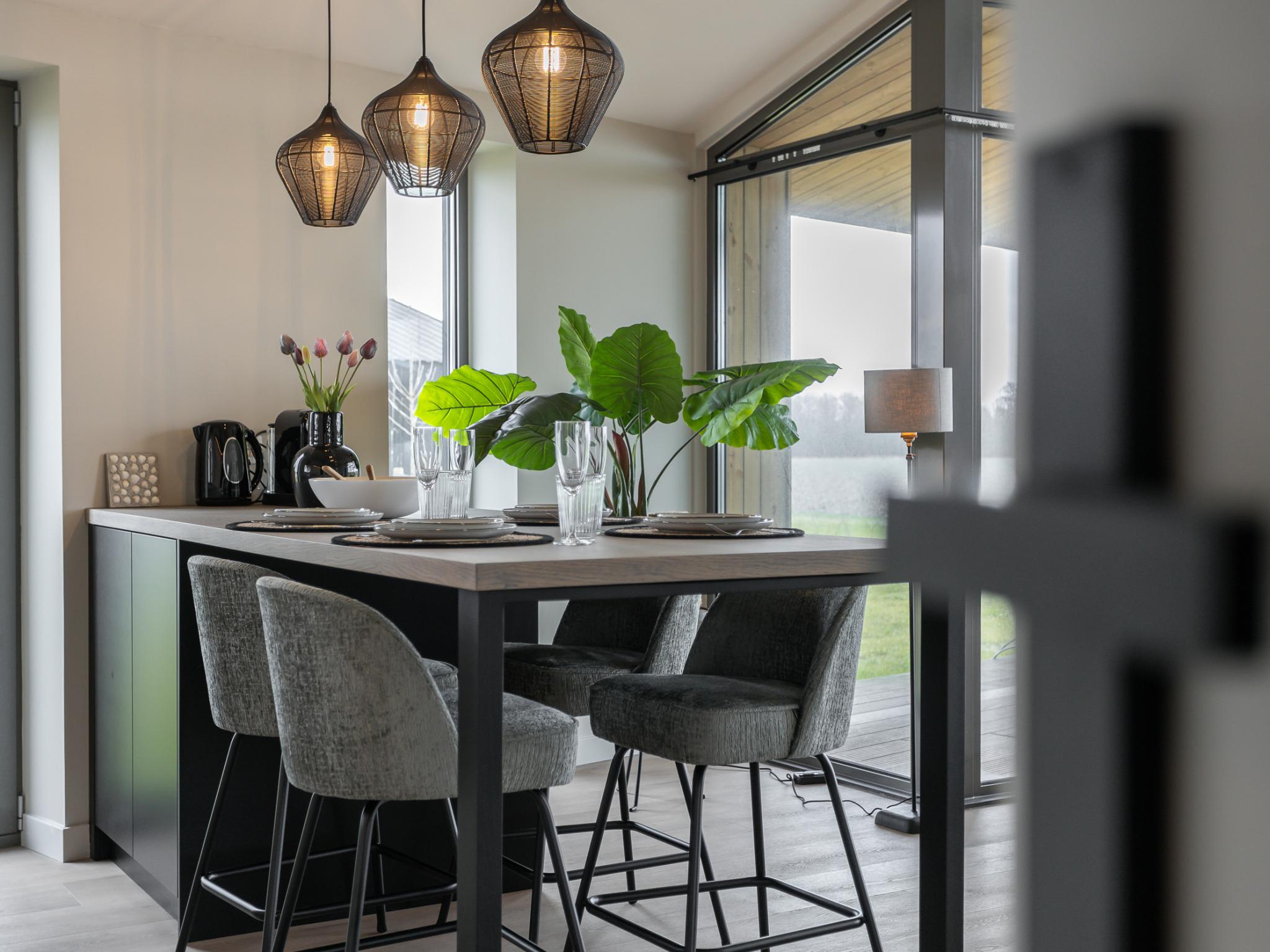 Outdoor terrace and views at Natuurhuis Zilte stilte in Wissenkerke