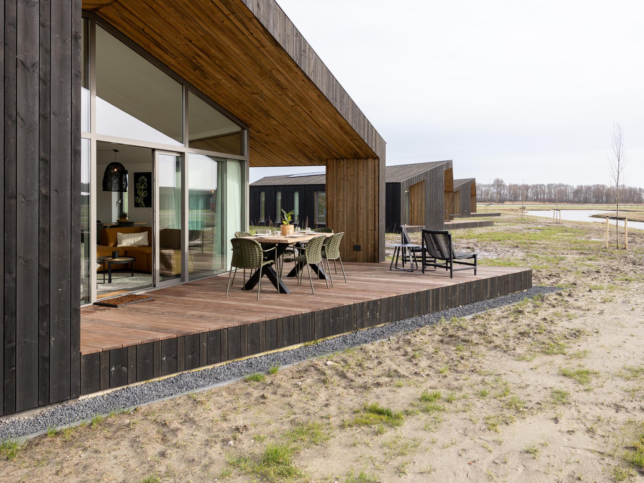 Living area at Natuurhuis Veerdijk in Wissenkerke
