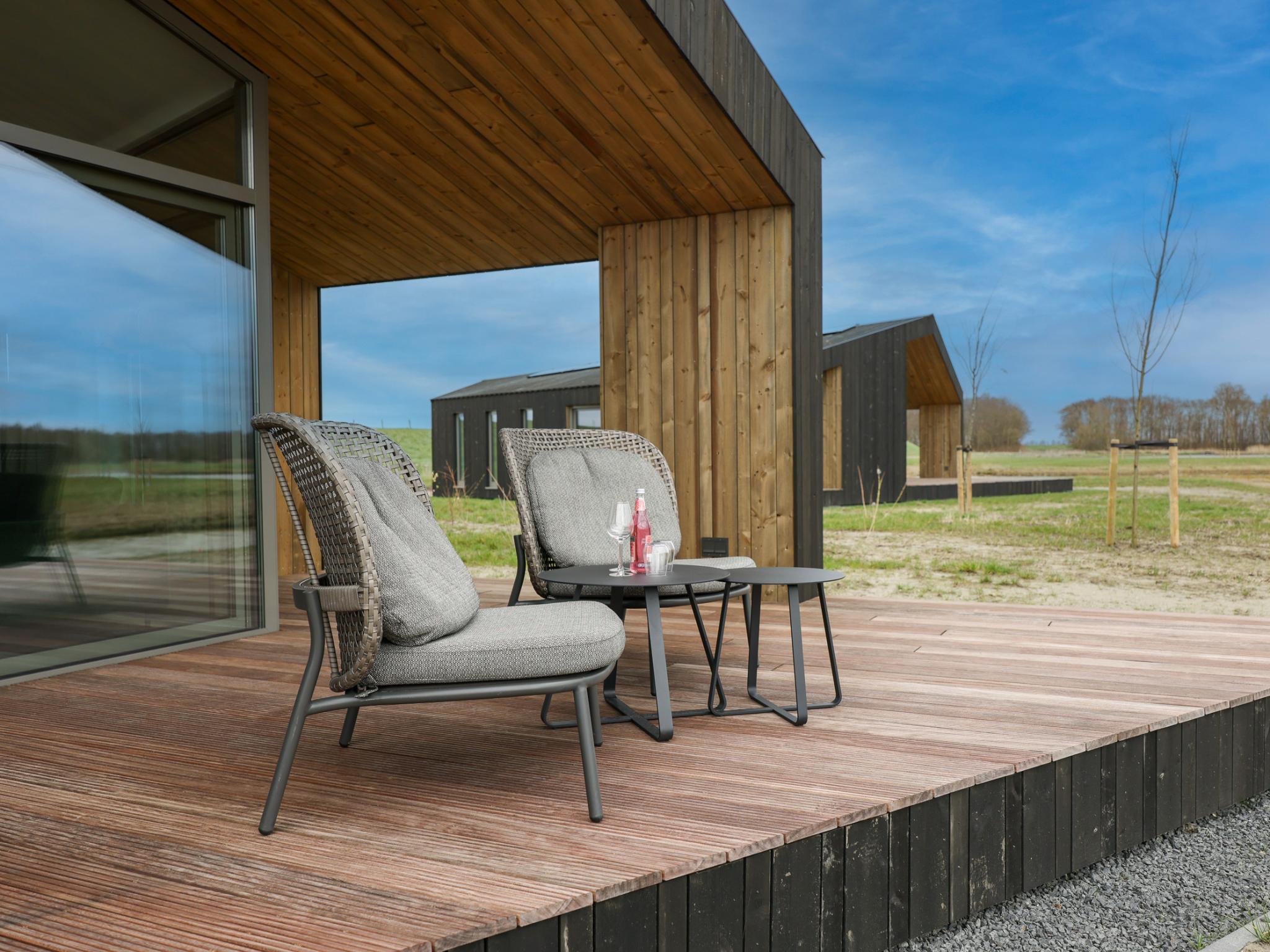 Bedroom with comfortable beds at Natuurhuis Rietveer in Wissenkerke