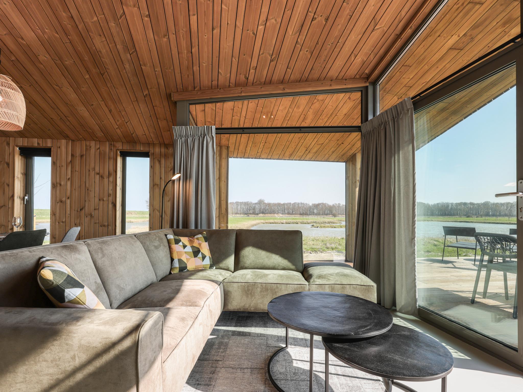 Bedroom with comfortable beds at Natuurhuis Trekzicht in Wissenkerke