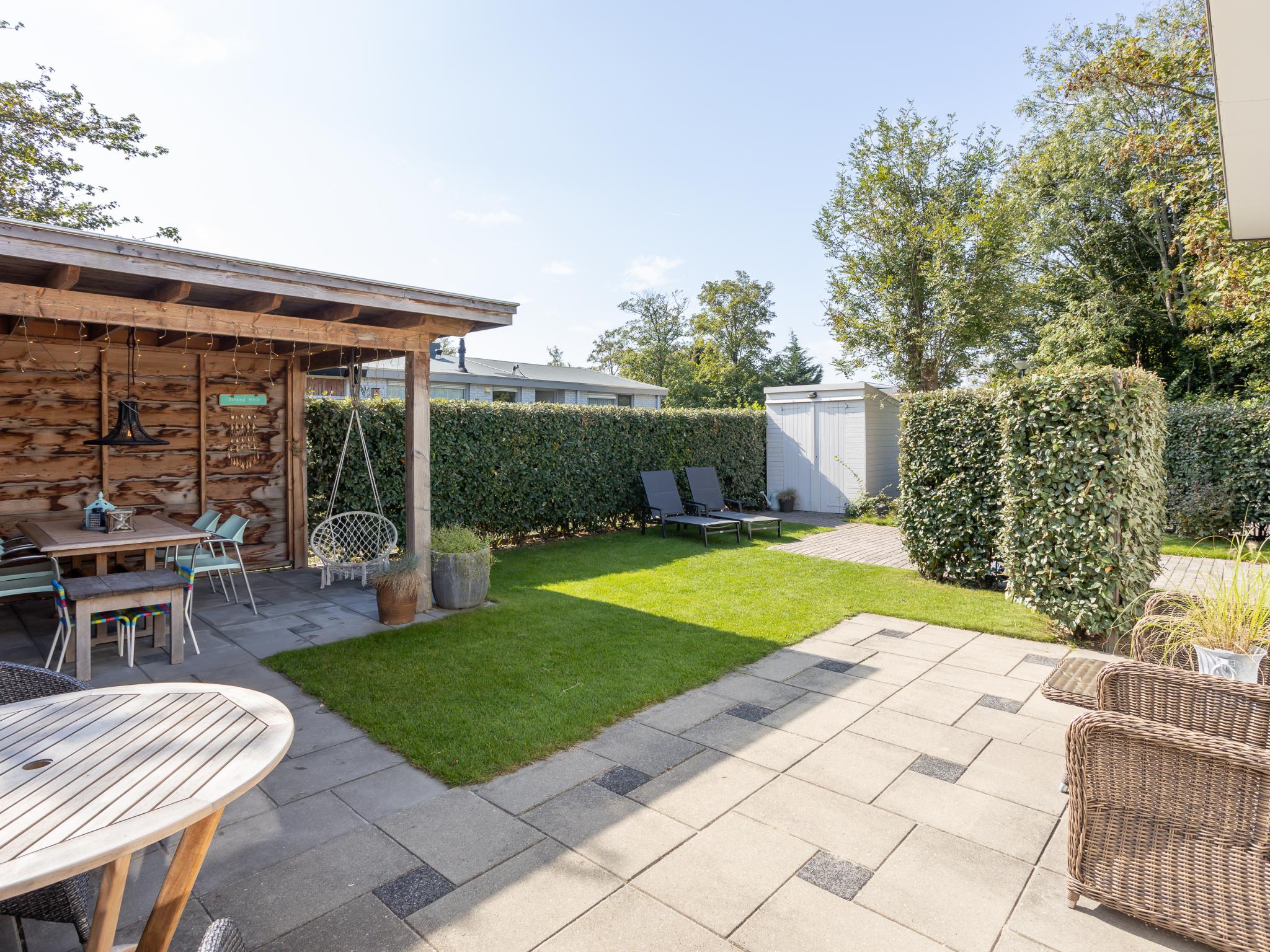 Living area at Beach House Banjaard in Kamperland