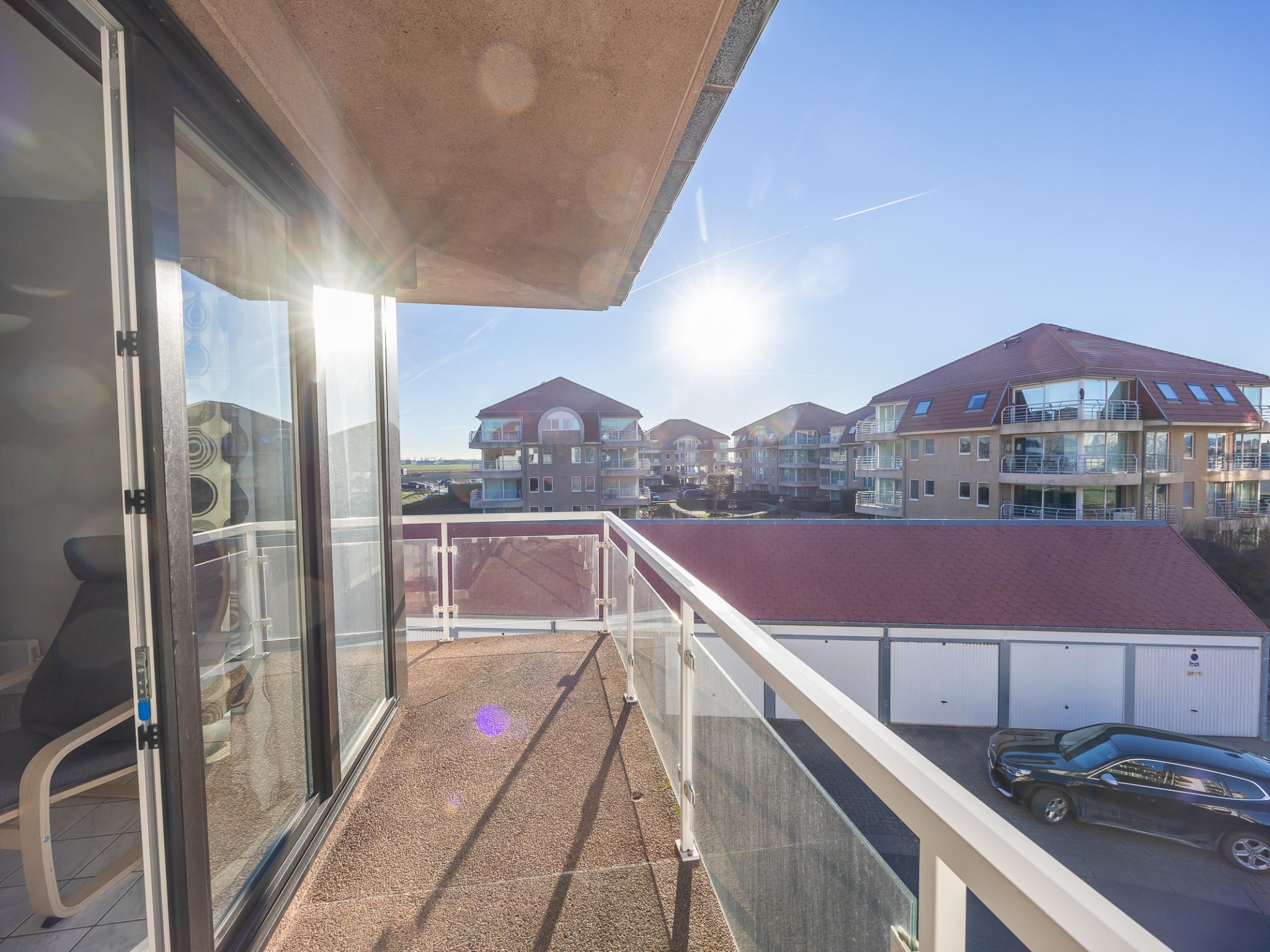 Swimming pool area at Green Garden blok 1 - 0204 + box 65 in Middelkerke