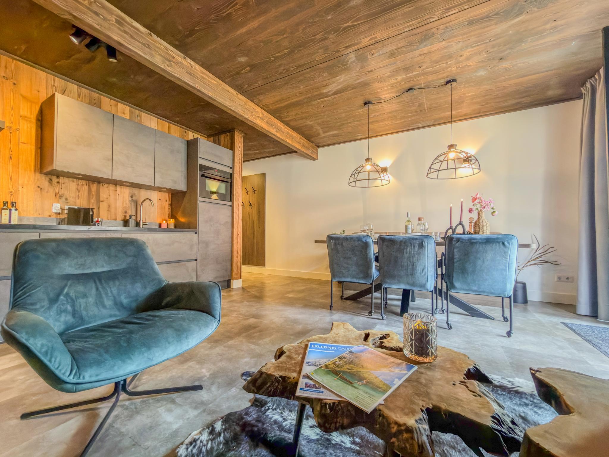 Bedroom with comfortable beds at See Lounge in Afritz am See