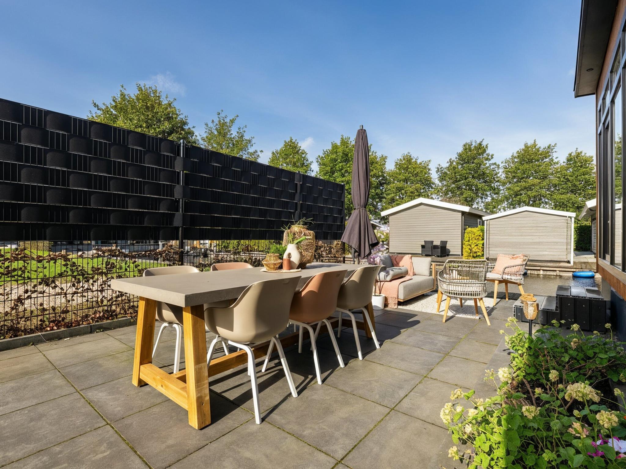 Living area at Joy of Giethoorn in Giethoorn