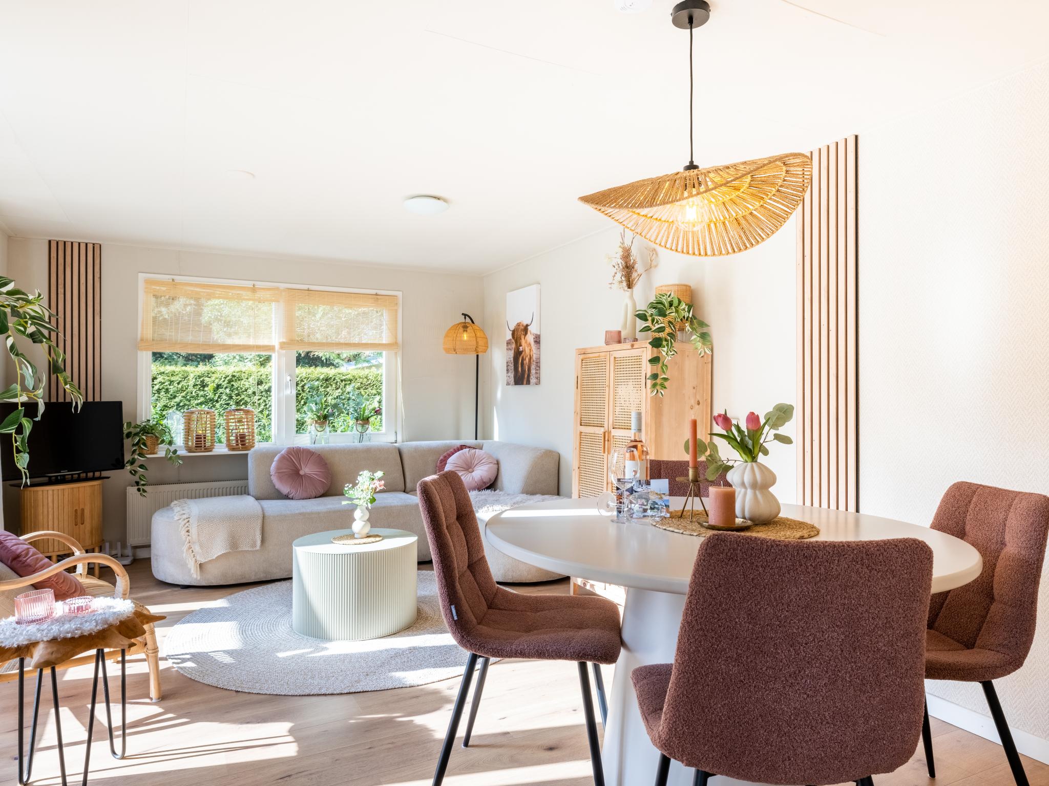 Swimming pool area at Boschalet Stijn in Hattemerbroek