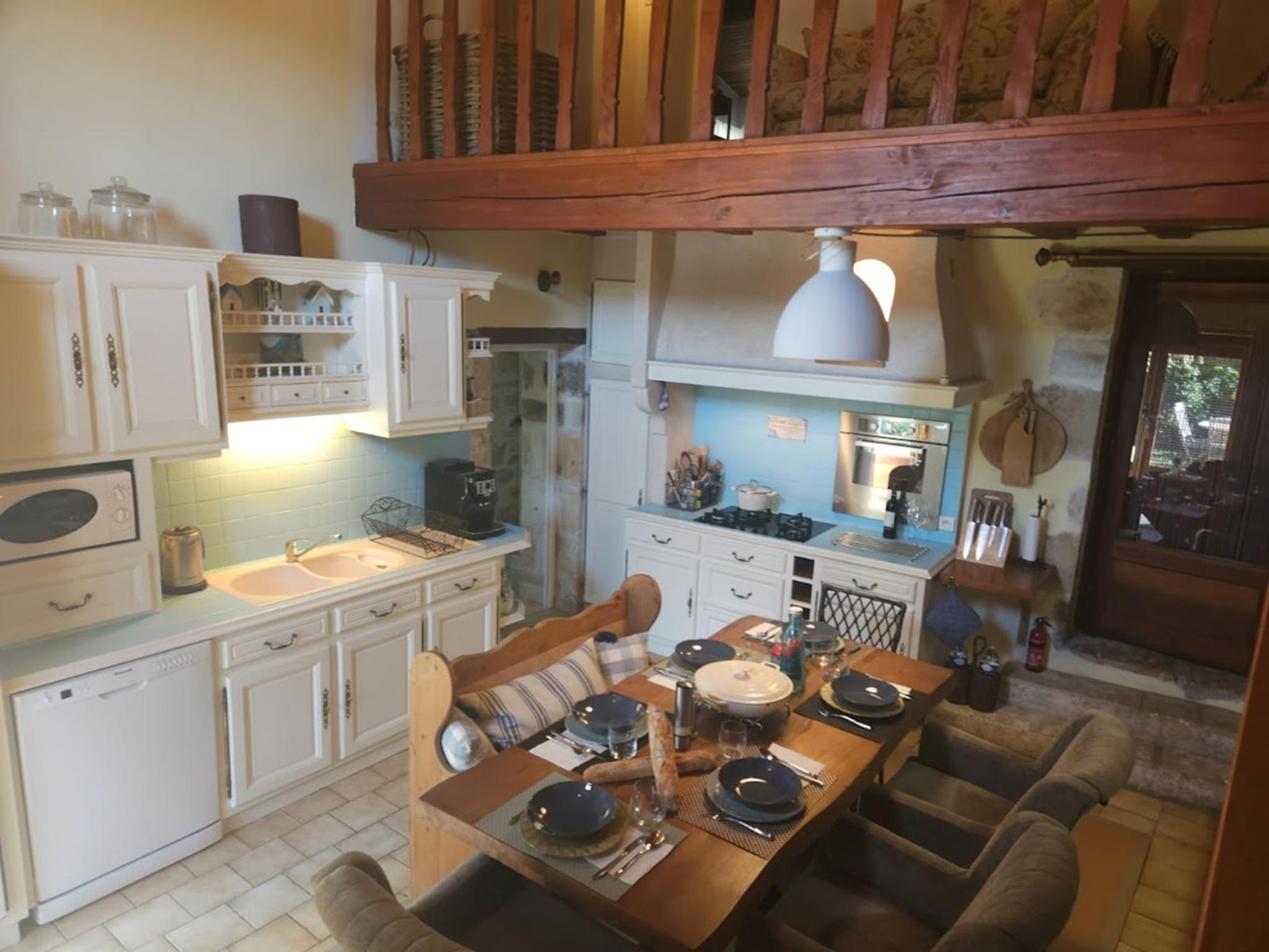 Modern kitchen at Le Bonheur in La Villedieu