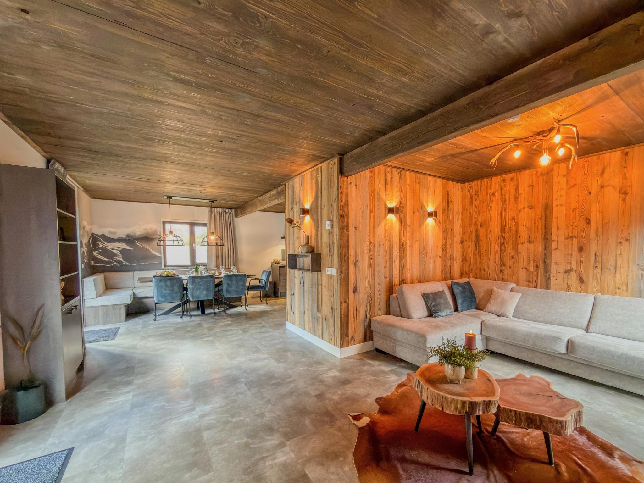 Bedroom with comfortable beds at Alpenruhe in Afritz am See