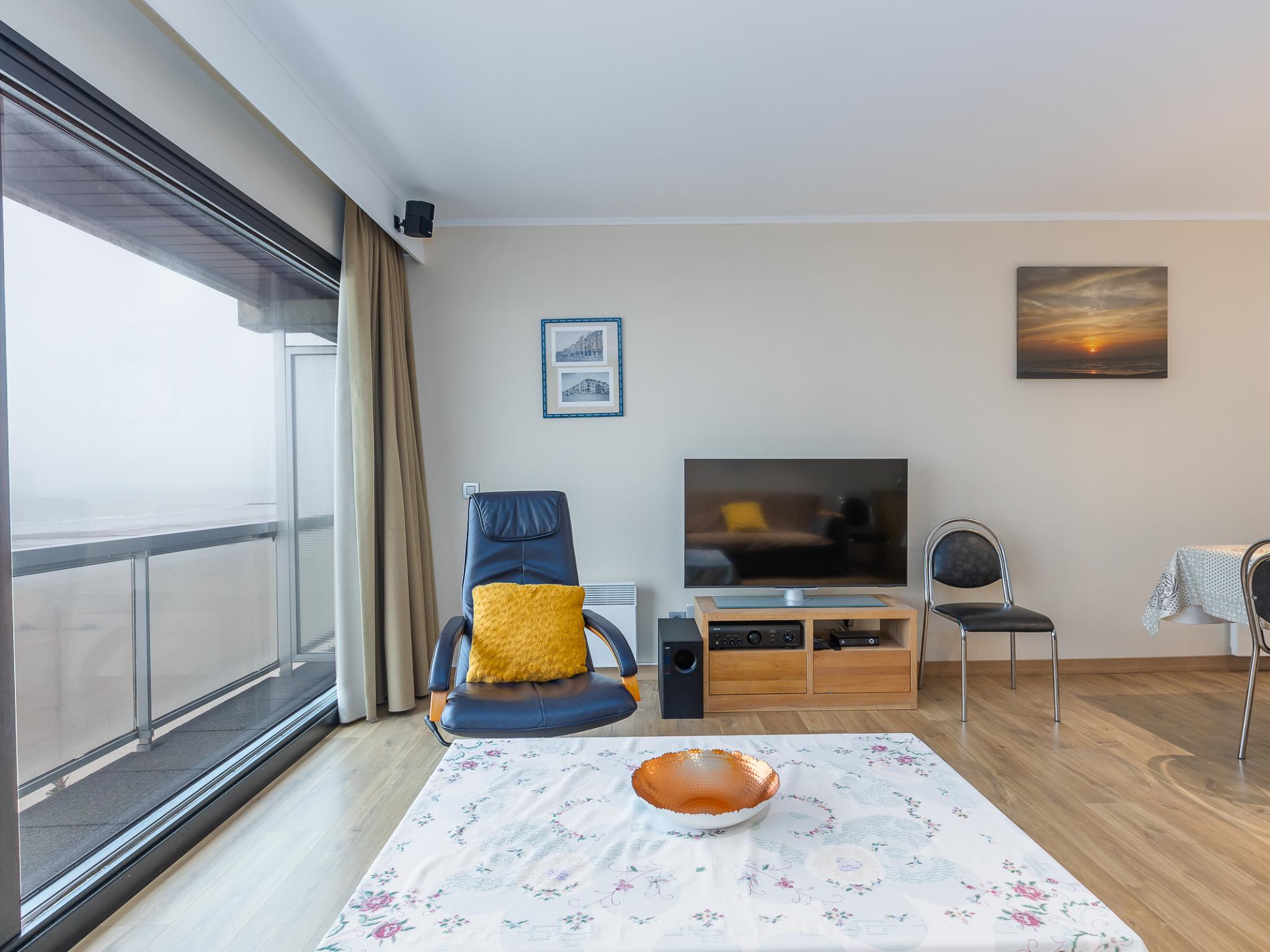 Living area at Brisbane II - 0403 + box 59 (Zeegalm) in Middelkerke
