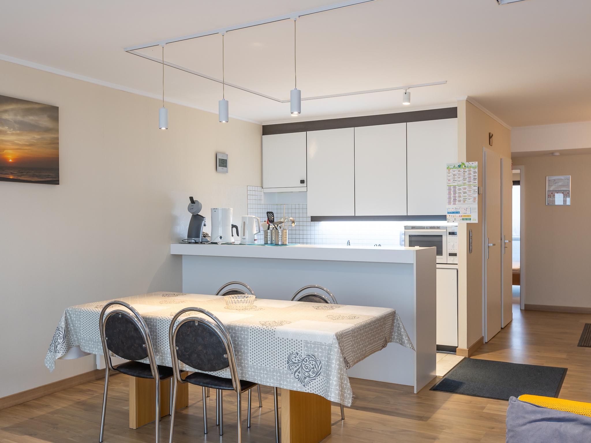 Bathroom facilities at Brisbane II - 0403 + box 59 (Zeegalm) in Middelkerke