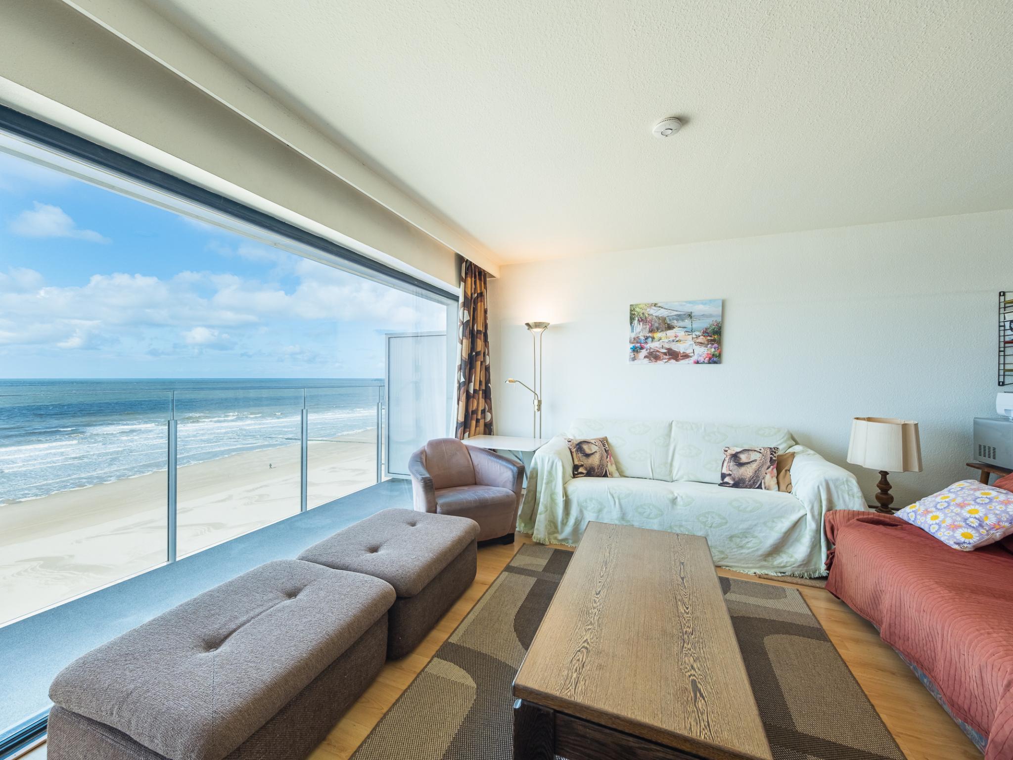 Bedroom with comfortable beds at Canberra - 0803 + park. 10 in Middelkerke