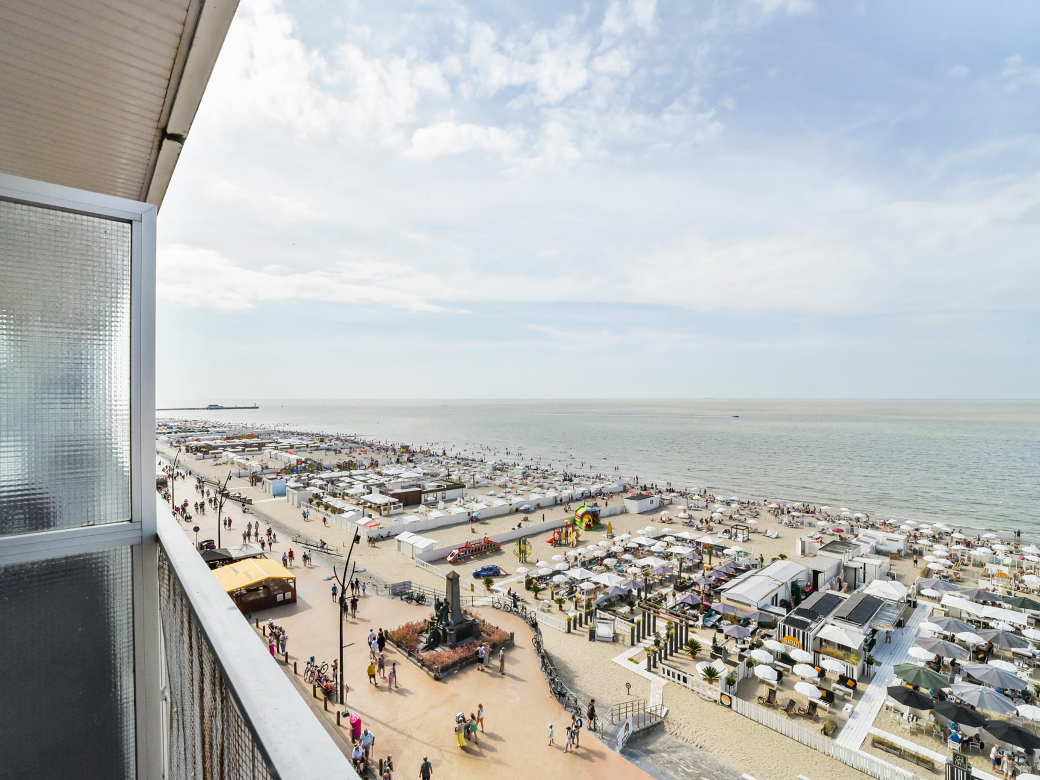 Bedroom with comfortable beds at Godderis - C 67G in Blankenberge