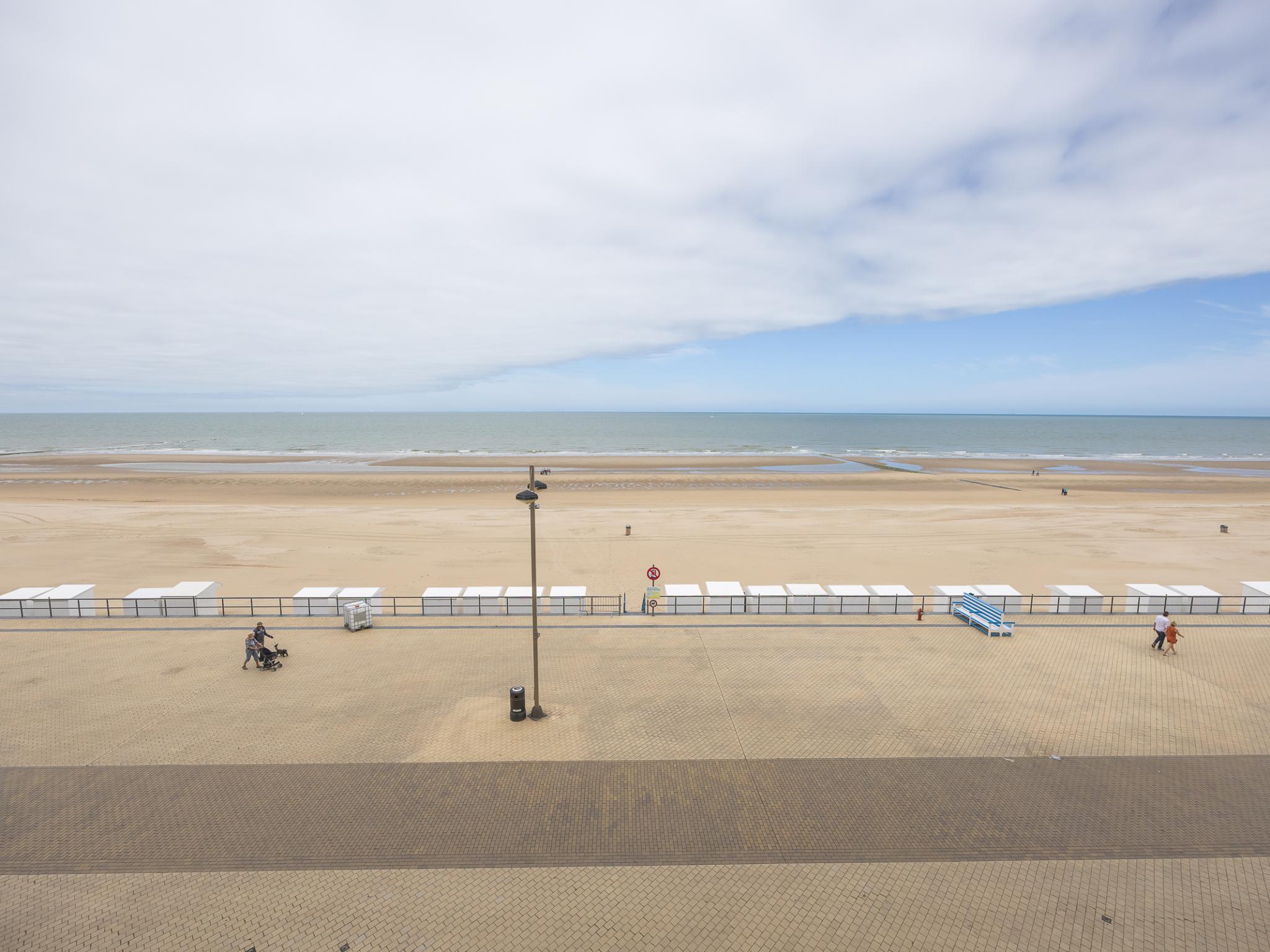 Bedroom with comfortable beds at Northland - 0302 in Middelkerke