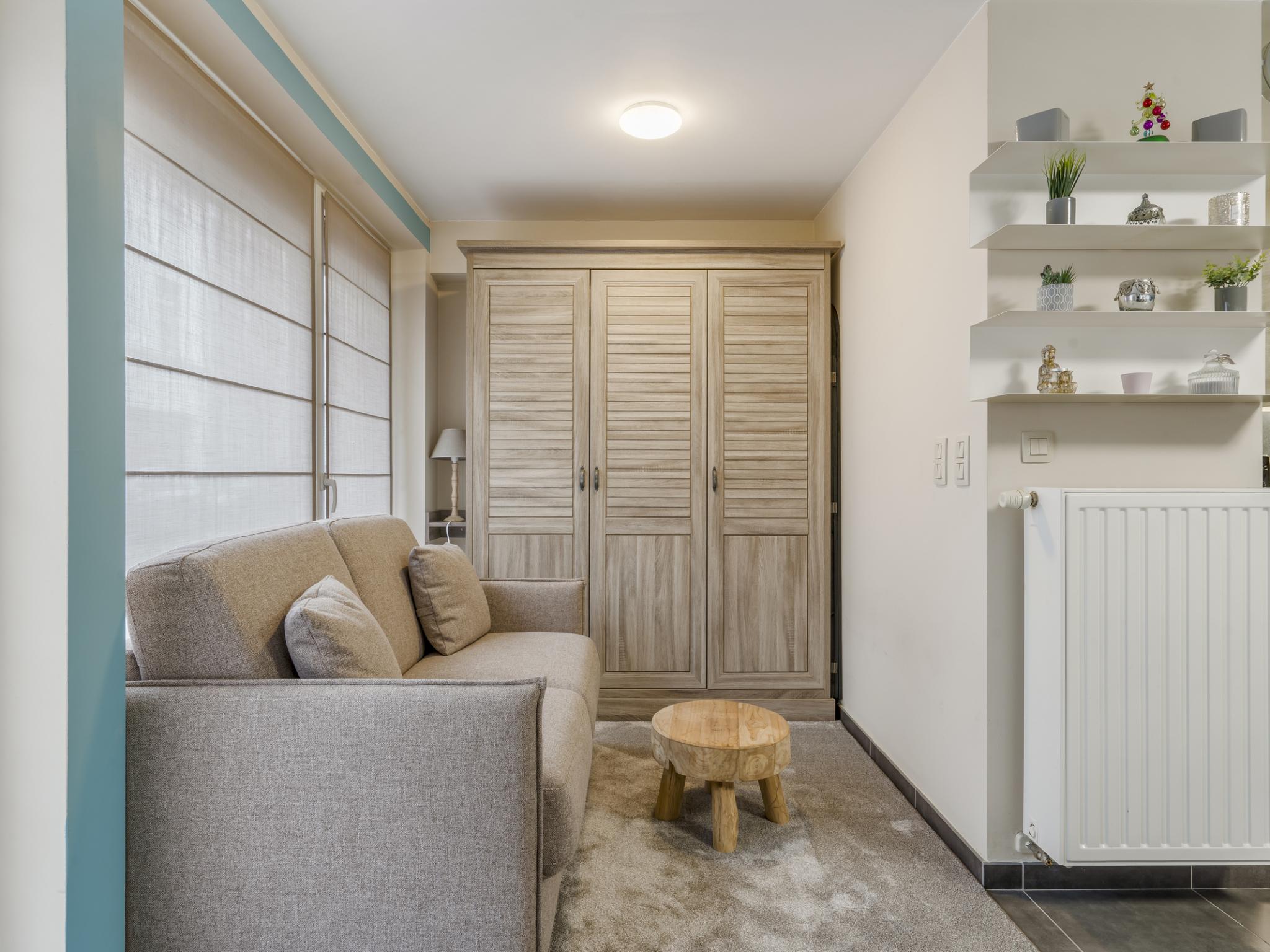 Bedroom with comfortable beds at Van Maerlant - GLVL in Blankenberge