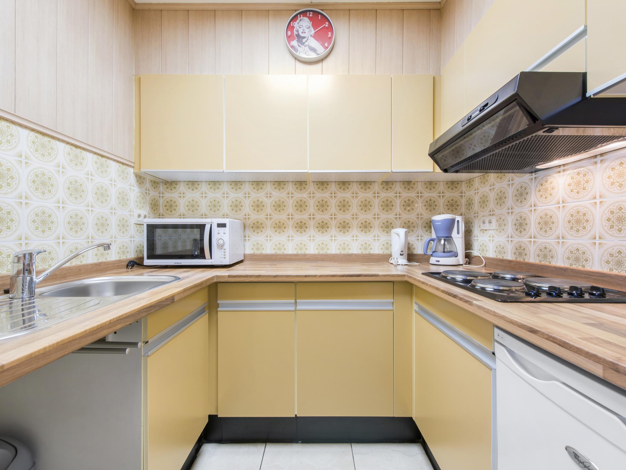 Bathroom facilities at The Gallery DEF - D2 in Blankenberge