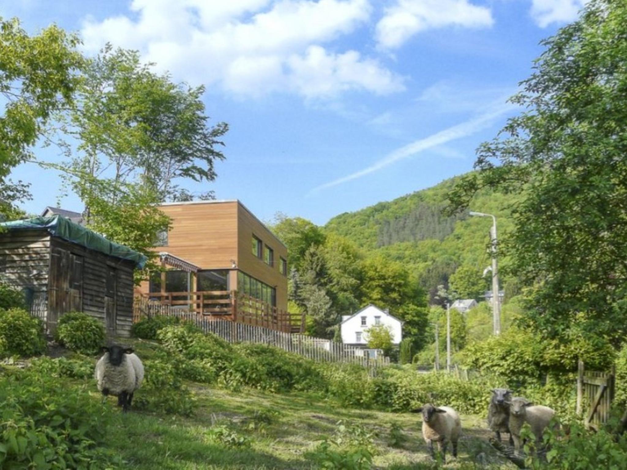 Modern kitchen at Well Coom in Coo