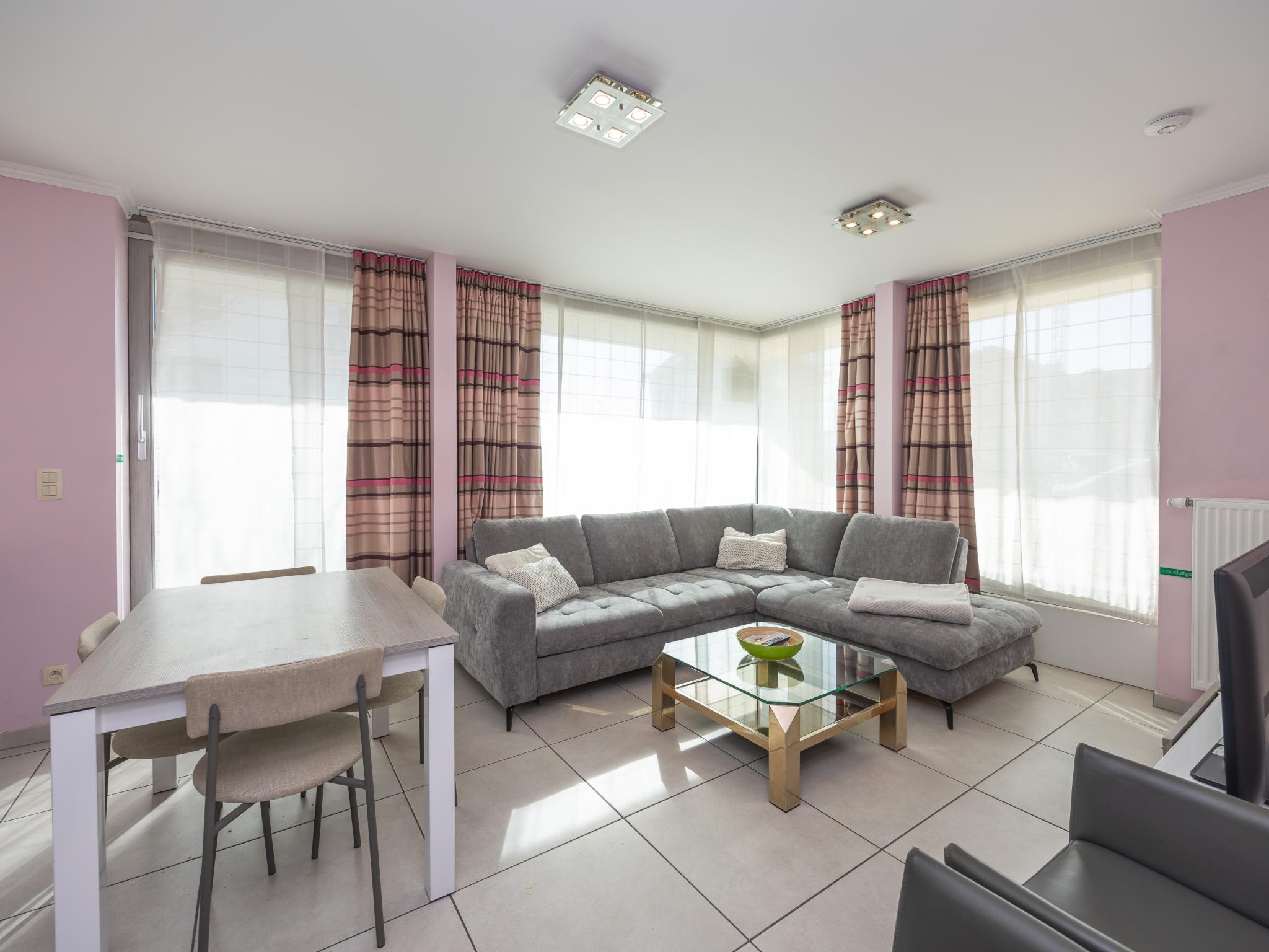 Bedroom with comfortable beds at Baros - 0001 in Middelkerke