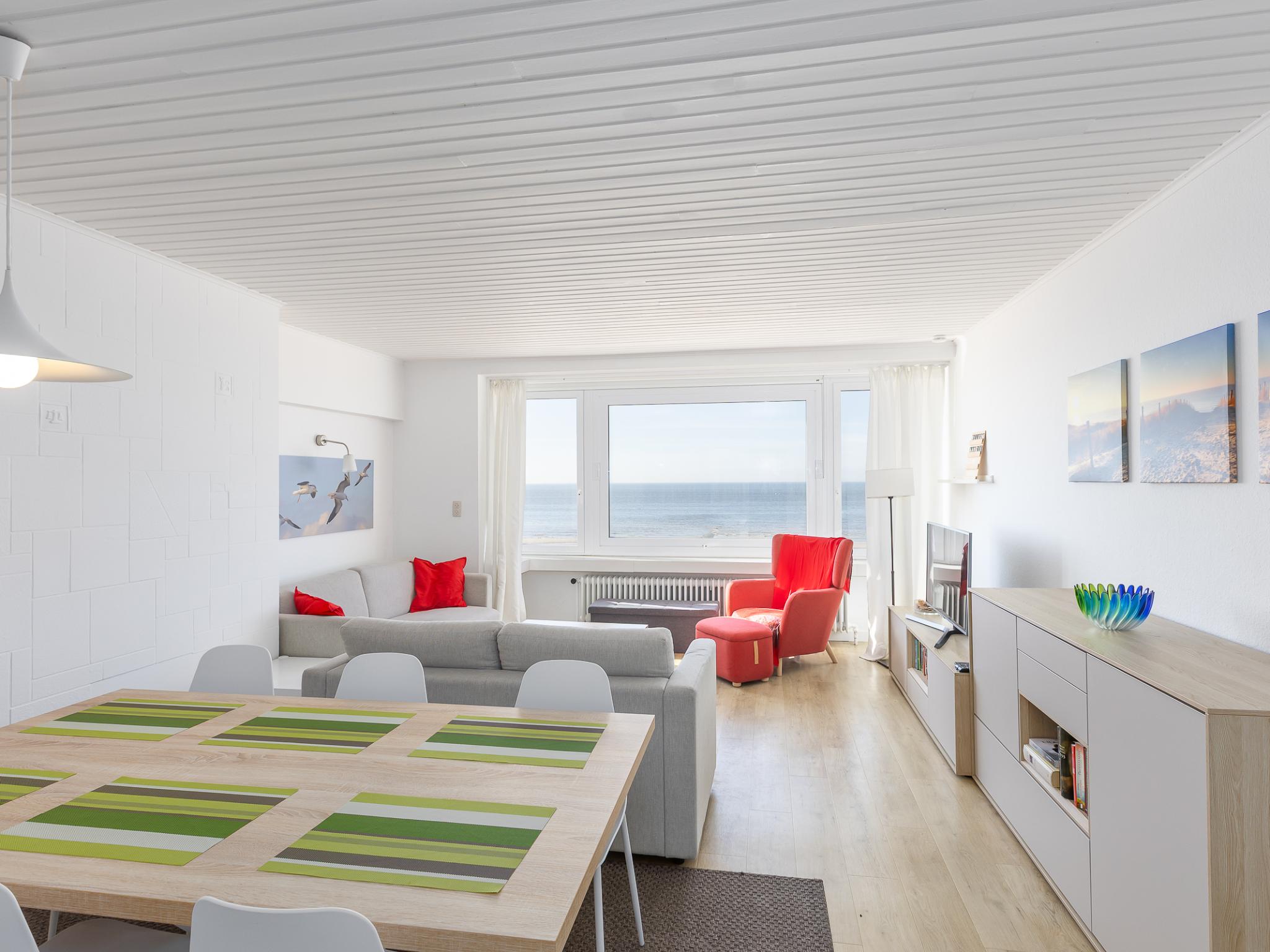 Bathroom facilities at St.Raphael - 0302 + box 117 in Middelkerke