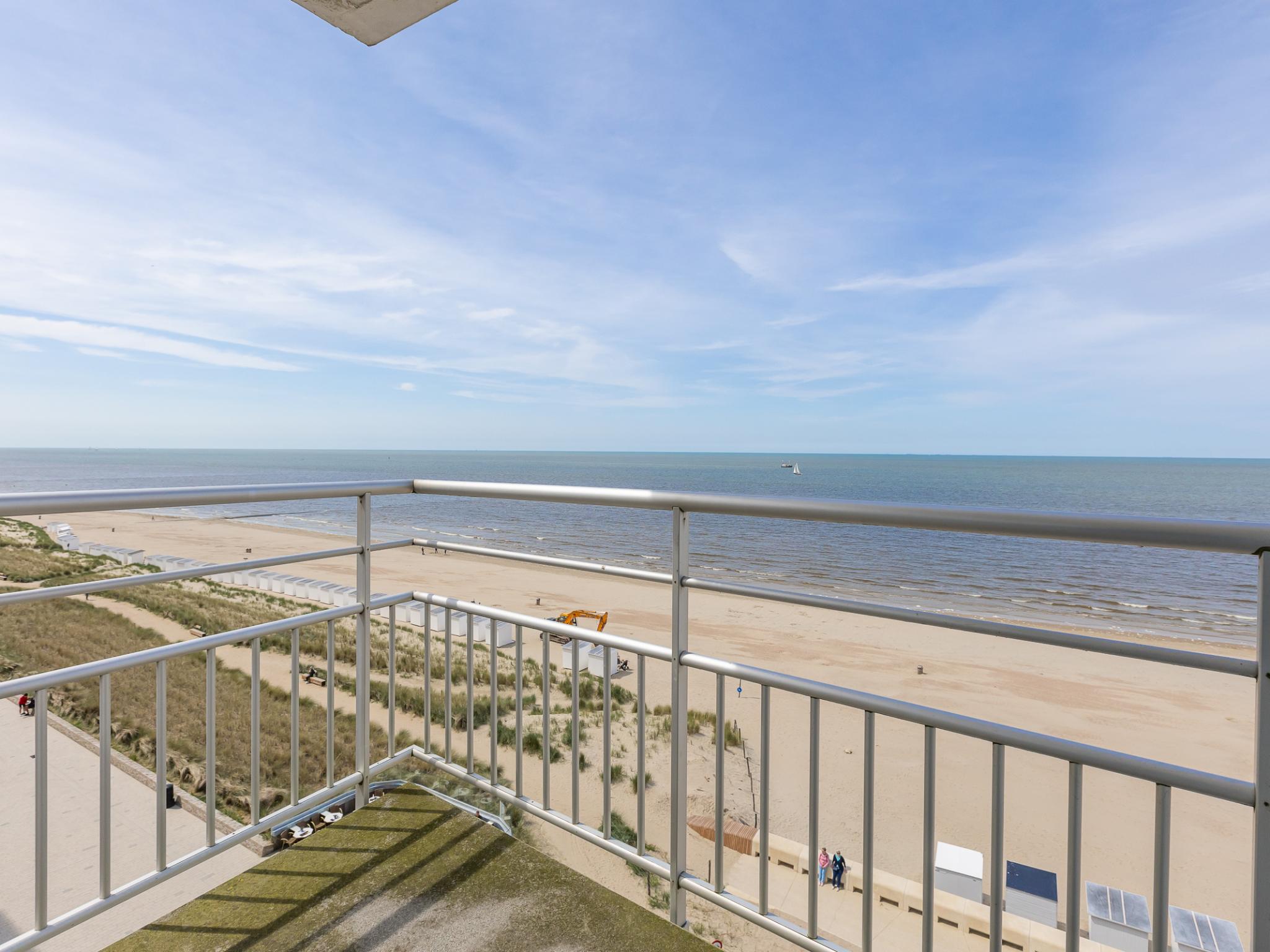 Bedroom with comfortable beds at Trianon - 0609 in Westende