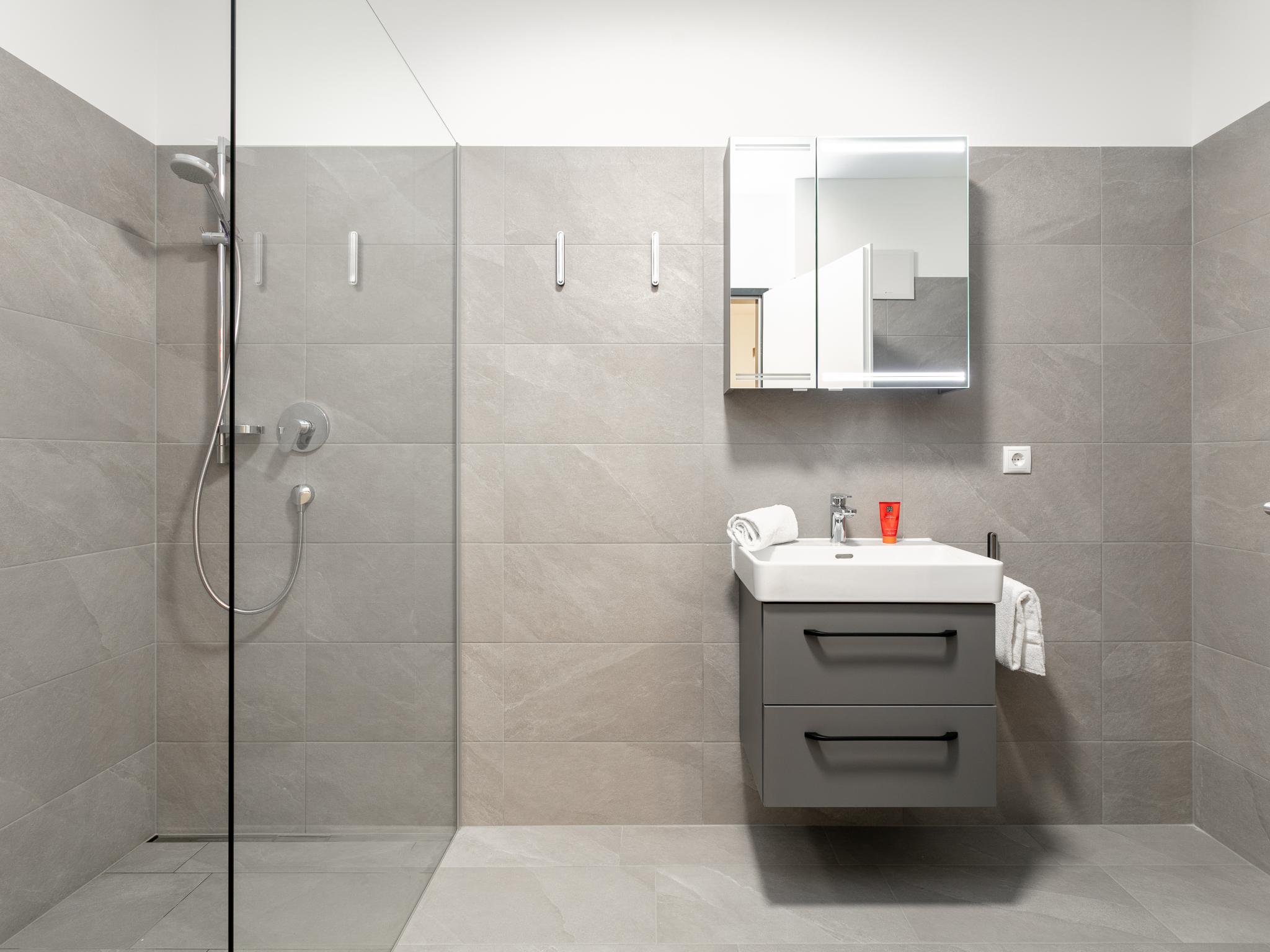 Outdoor terrace and views at City Apartments Jenbach Top 3 in Jenbach