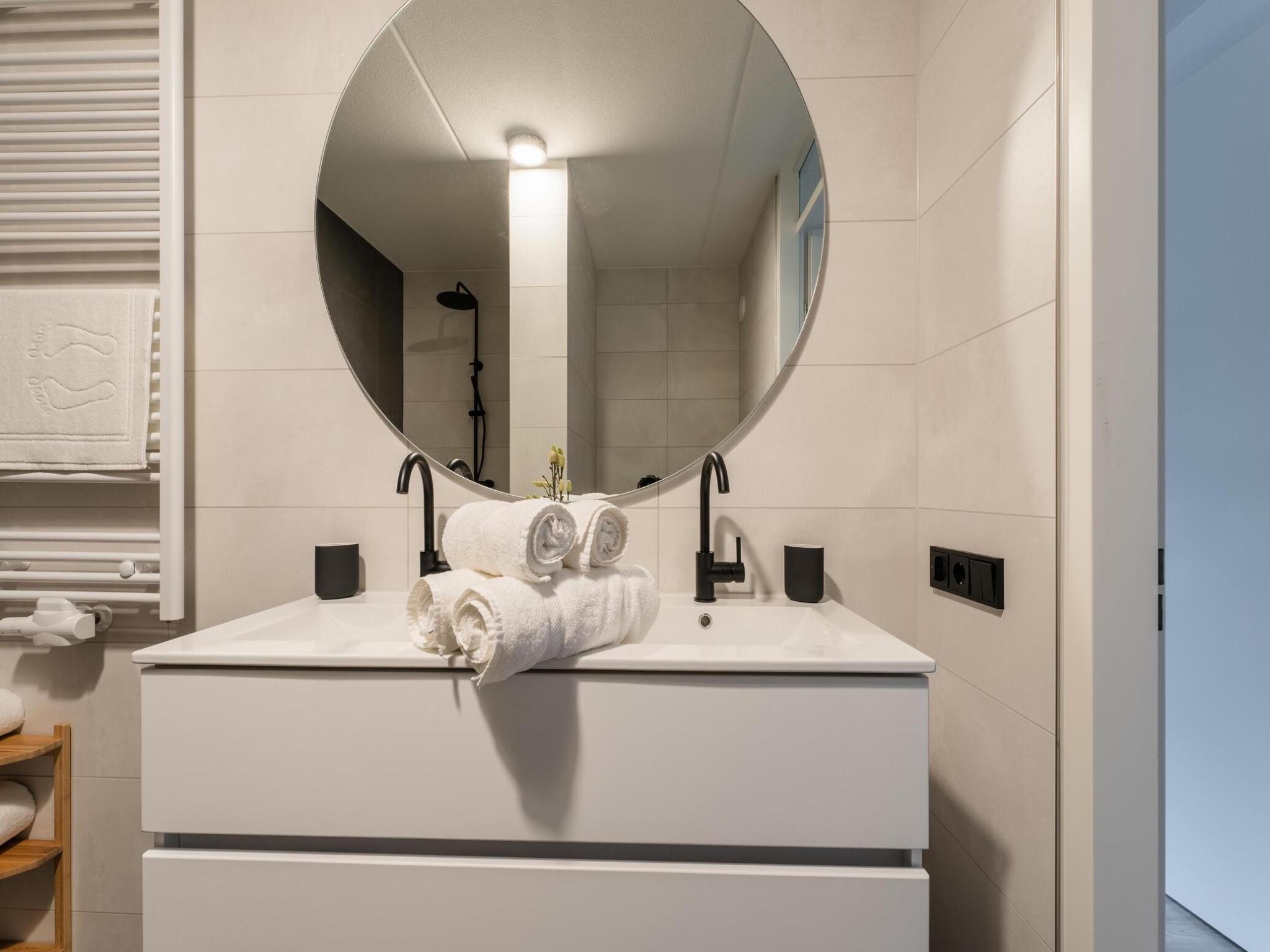 Bathroom facilities at De Douglas in Soesterberg