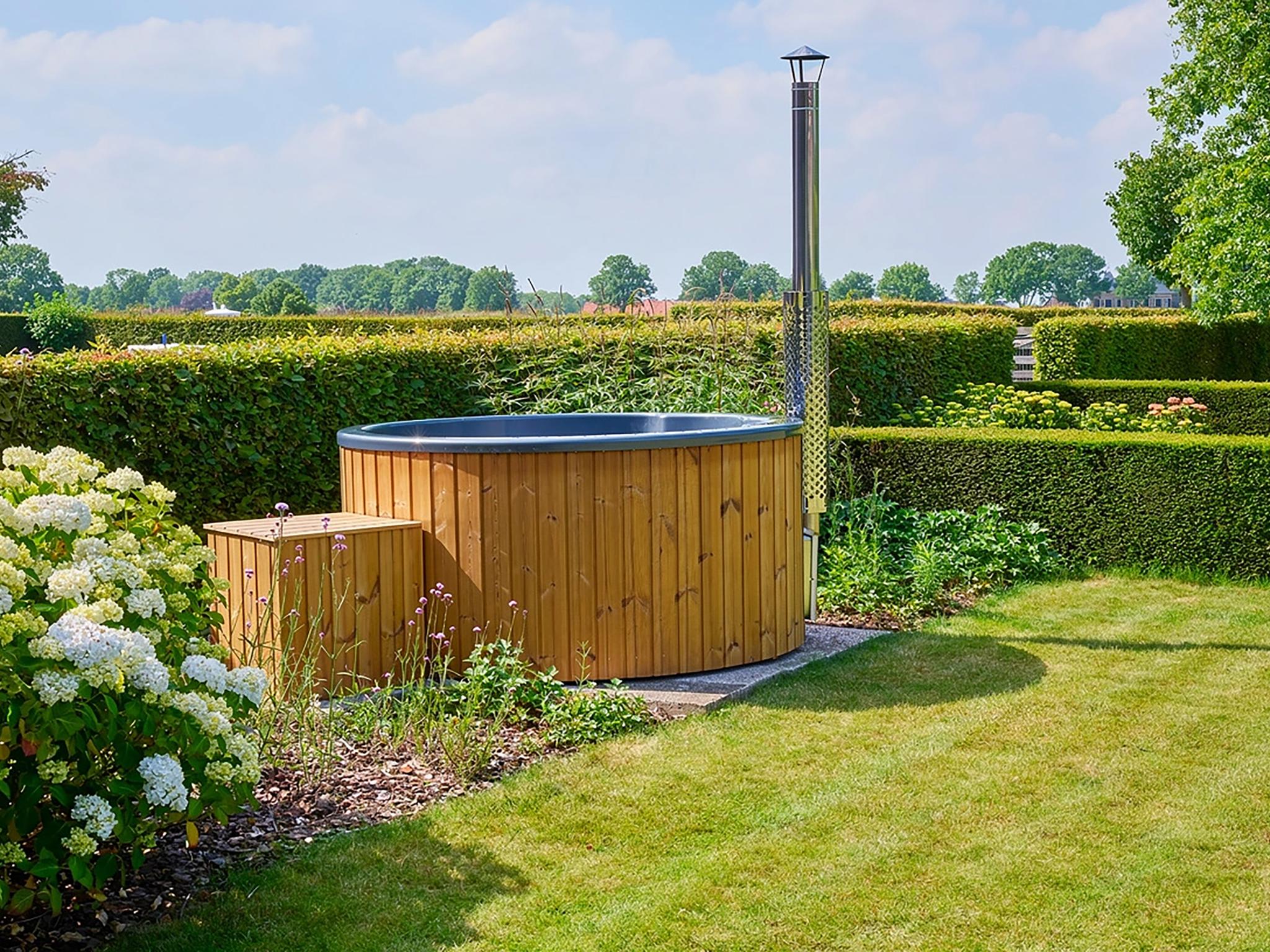 Swimming pool area at Laurahoeve in Nederweert