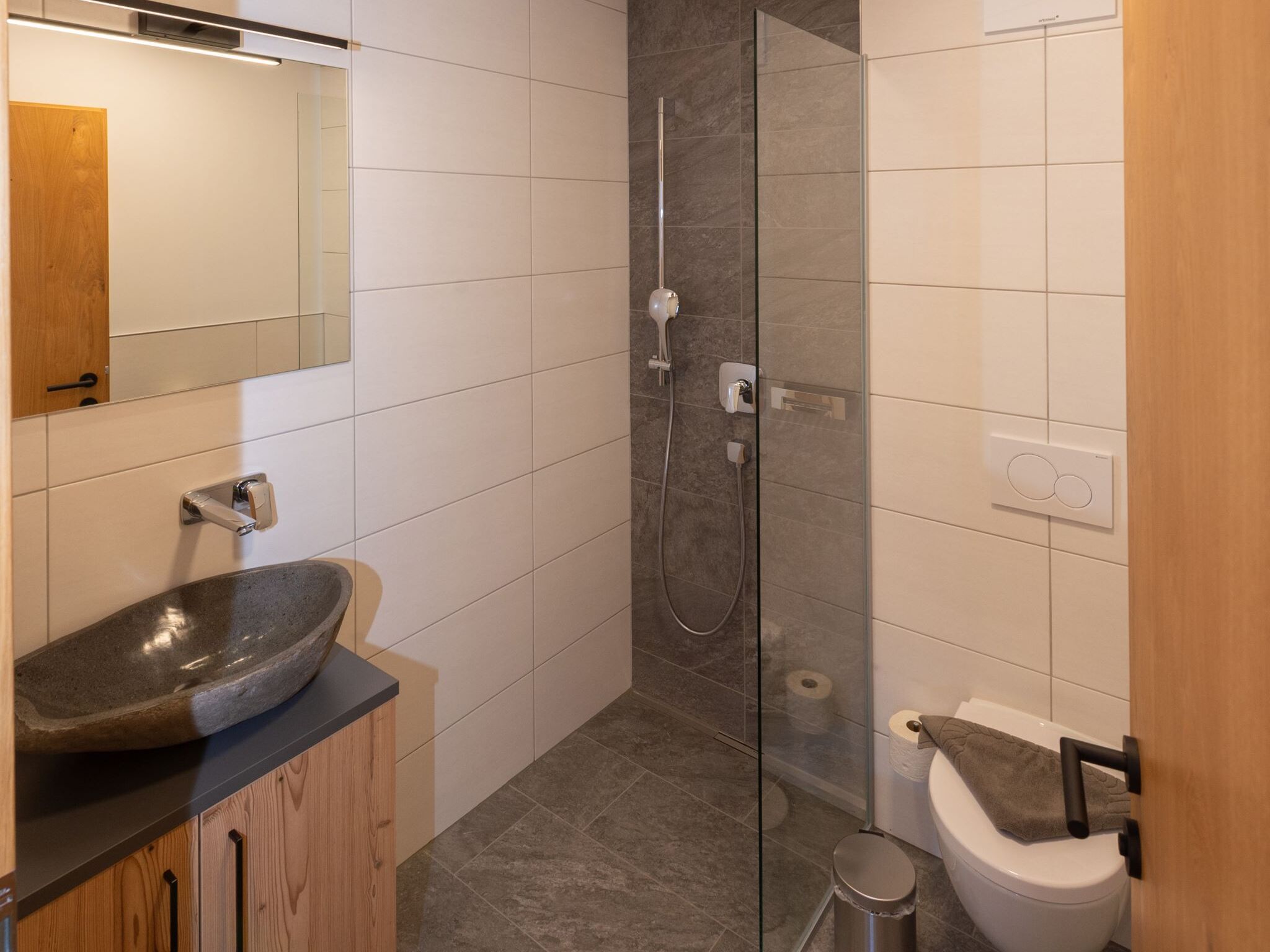 Bathroom facilities at Kollinghof 8 in Hinterglemm