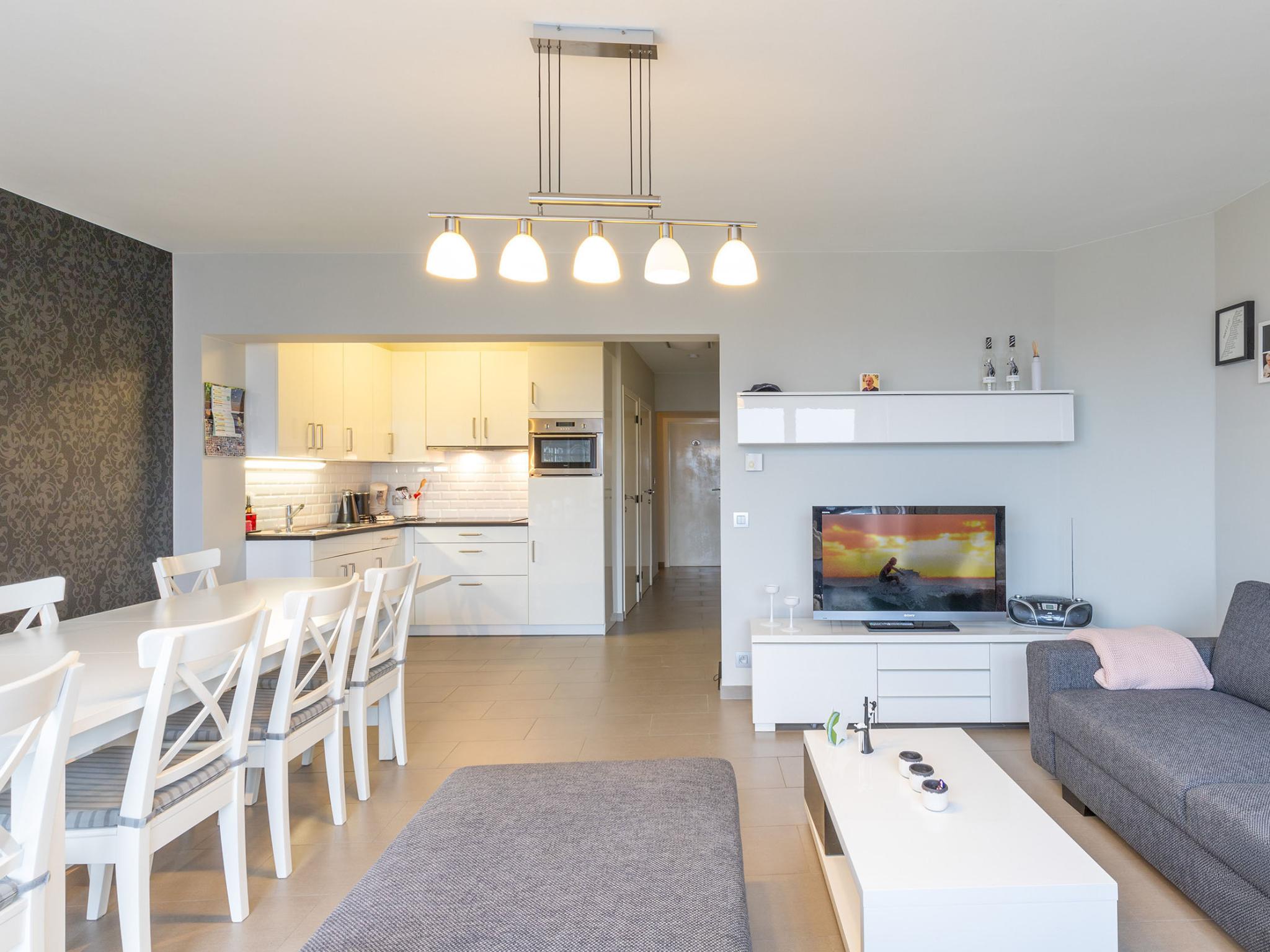 Bedroom with comfortable beds at Jenedy - VER5 in Blankenberge