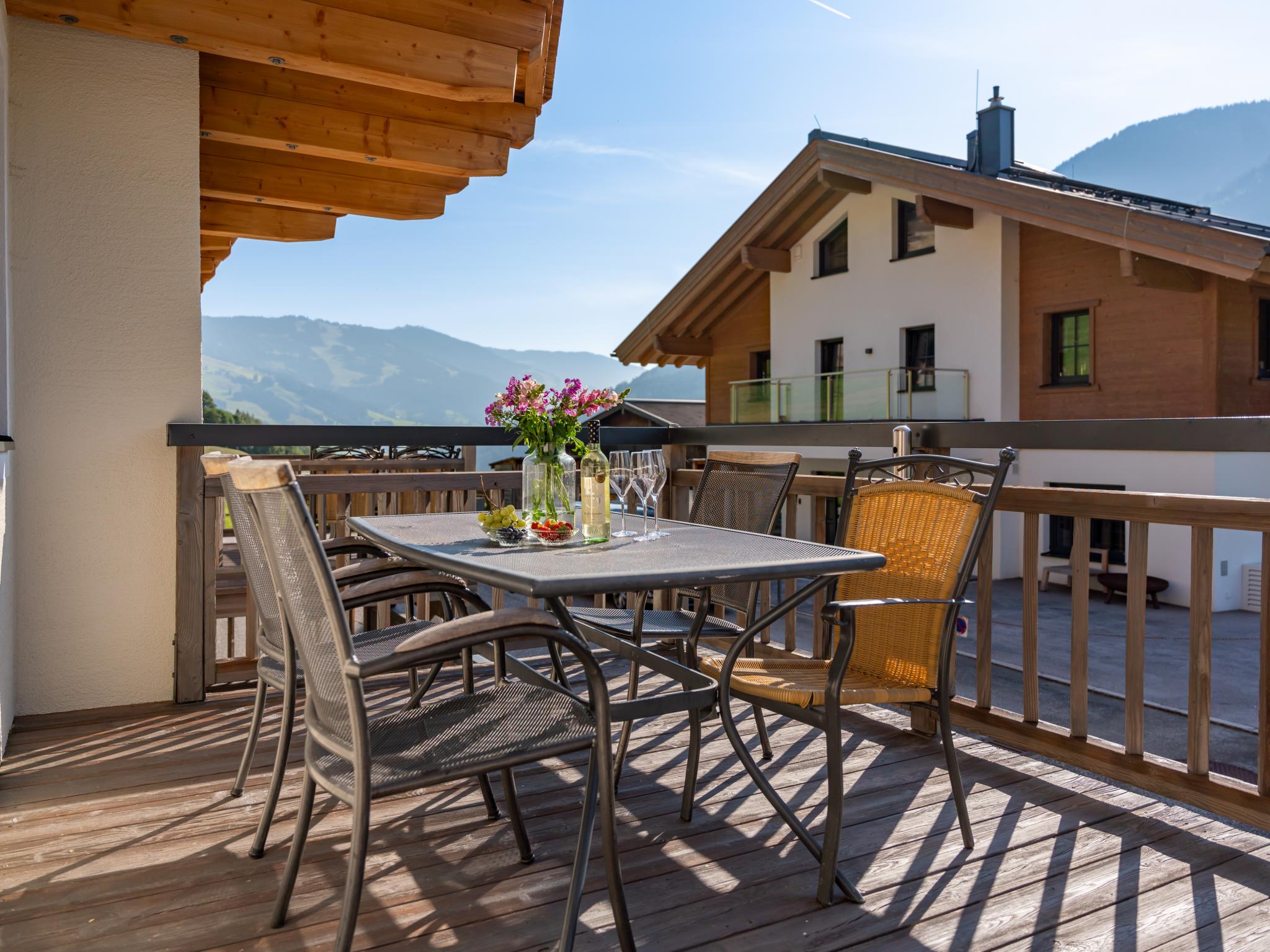 Living area at Arianne Ski in - Ski out in Saalbach-Hinterglemm