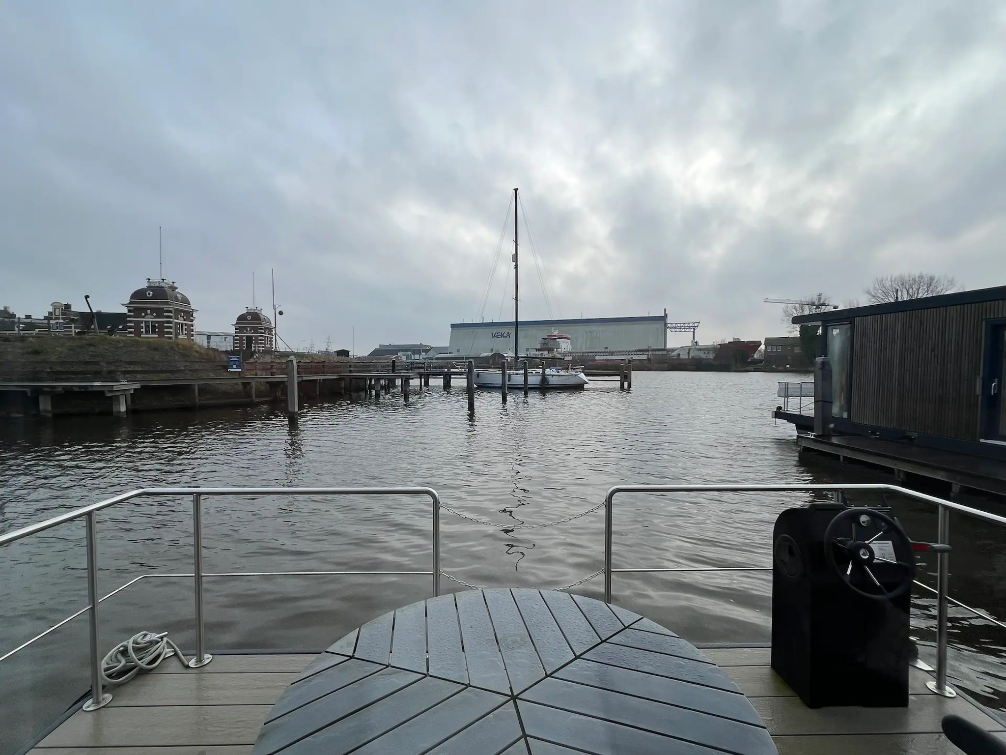 Modern kitchen at Het Fries Anker in Lemmer
