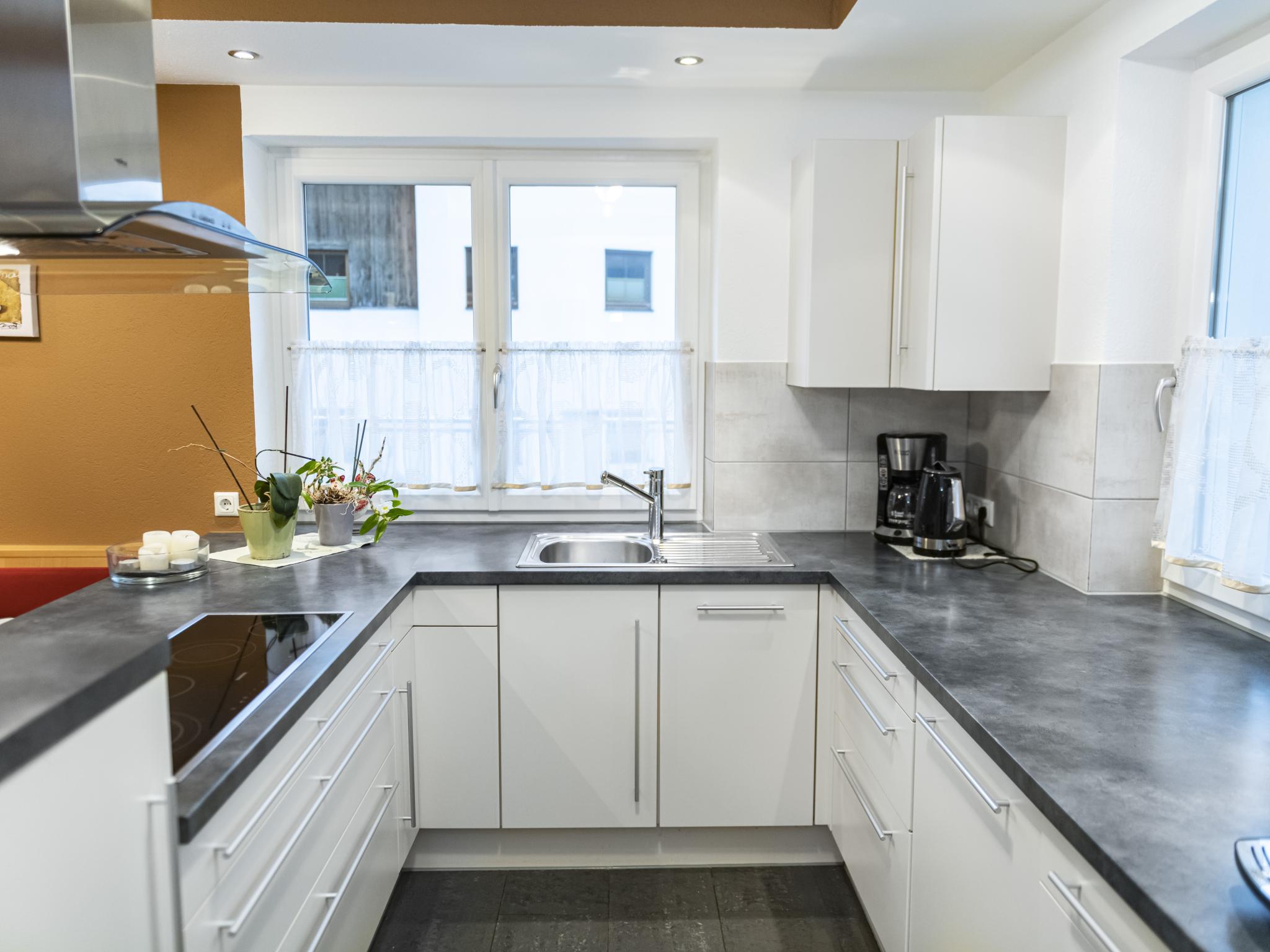 Modern kitchen at Ferienhaus Gartentraum 1 in Itter