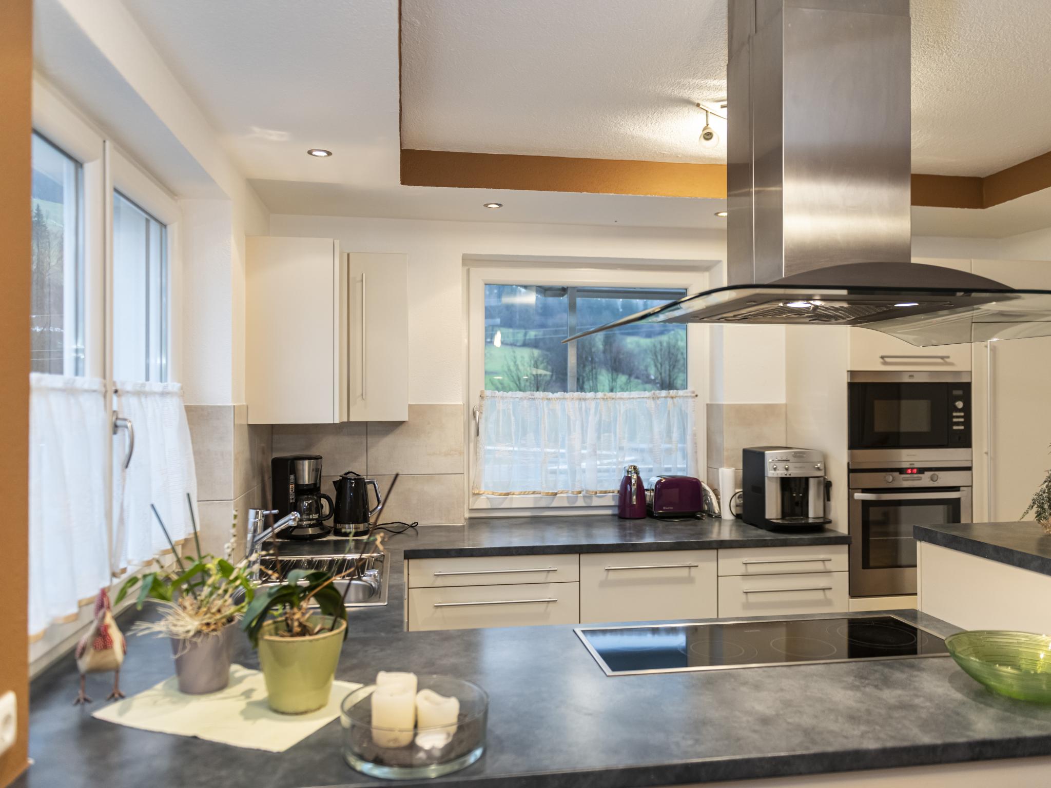 Bathroom facilities at Ferienhaus Gartentraum 1 in Itter